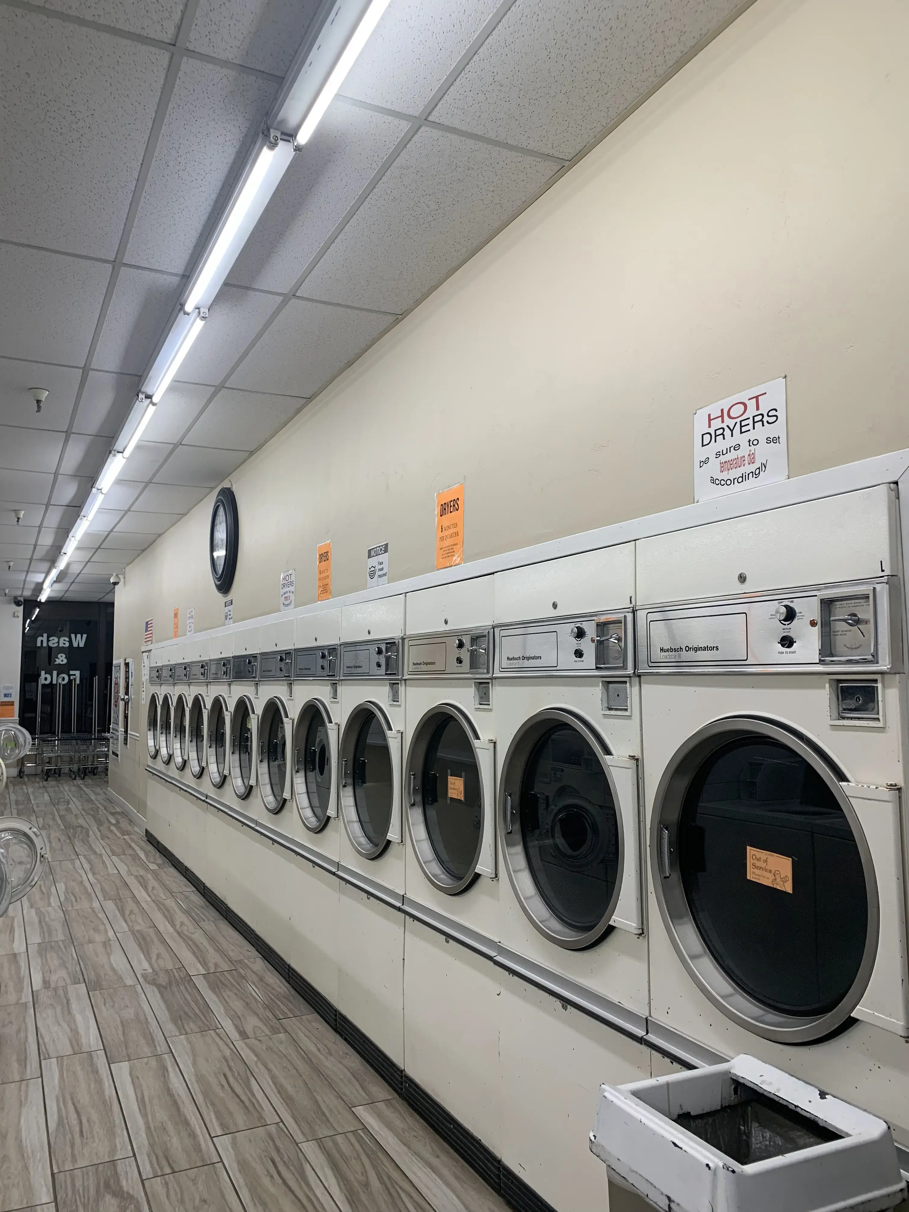 Suds N' Duds Laundromat - Image 16