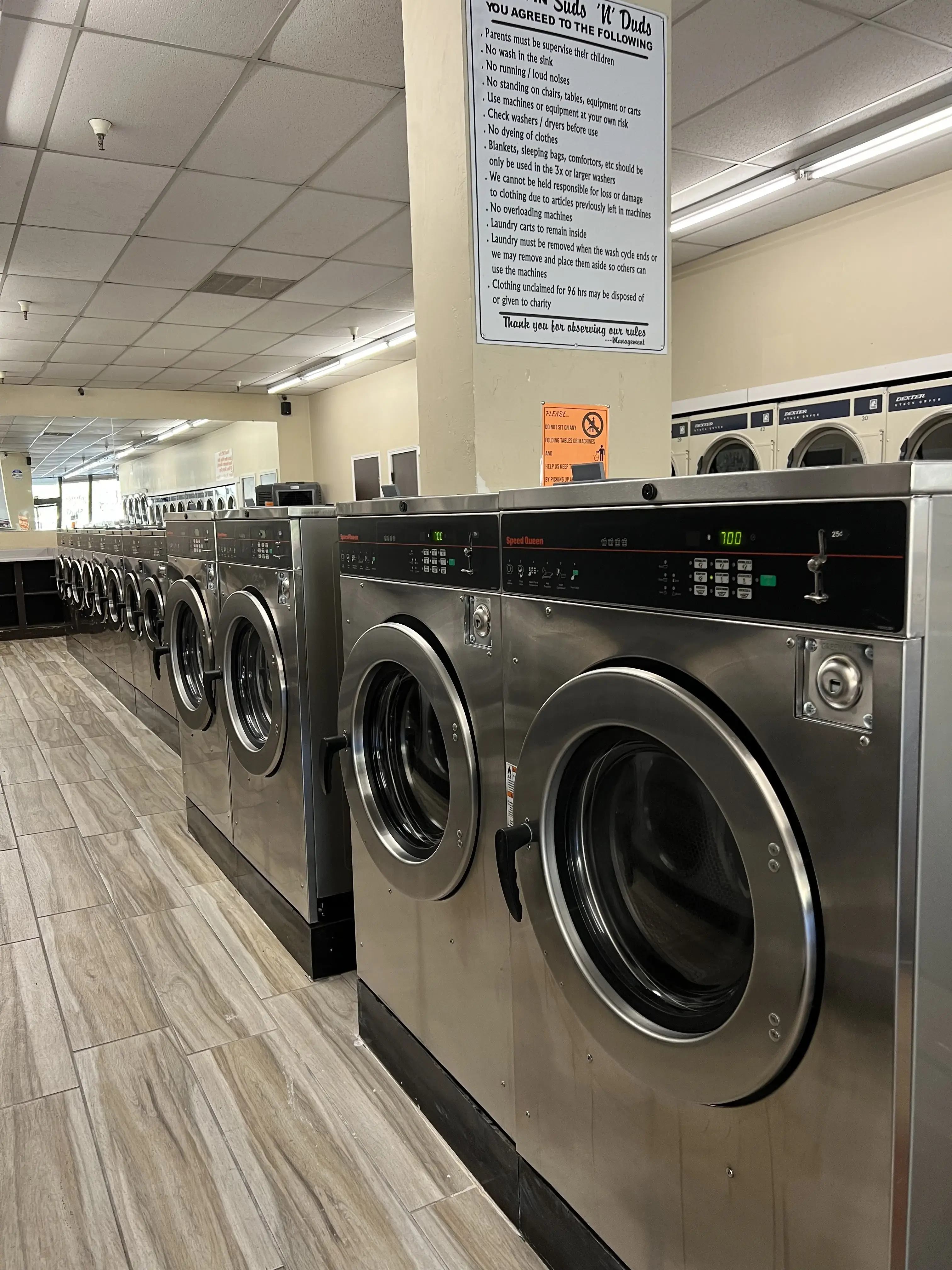 Suds N' Duds Laundromat - Image 17