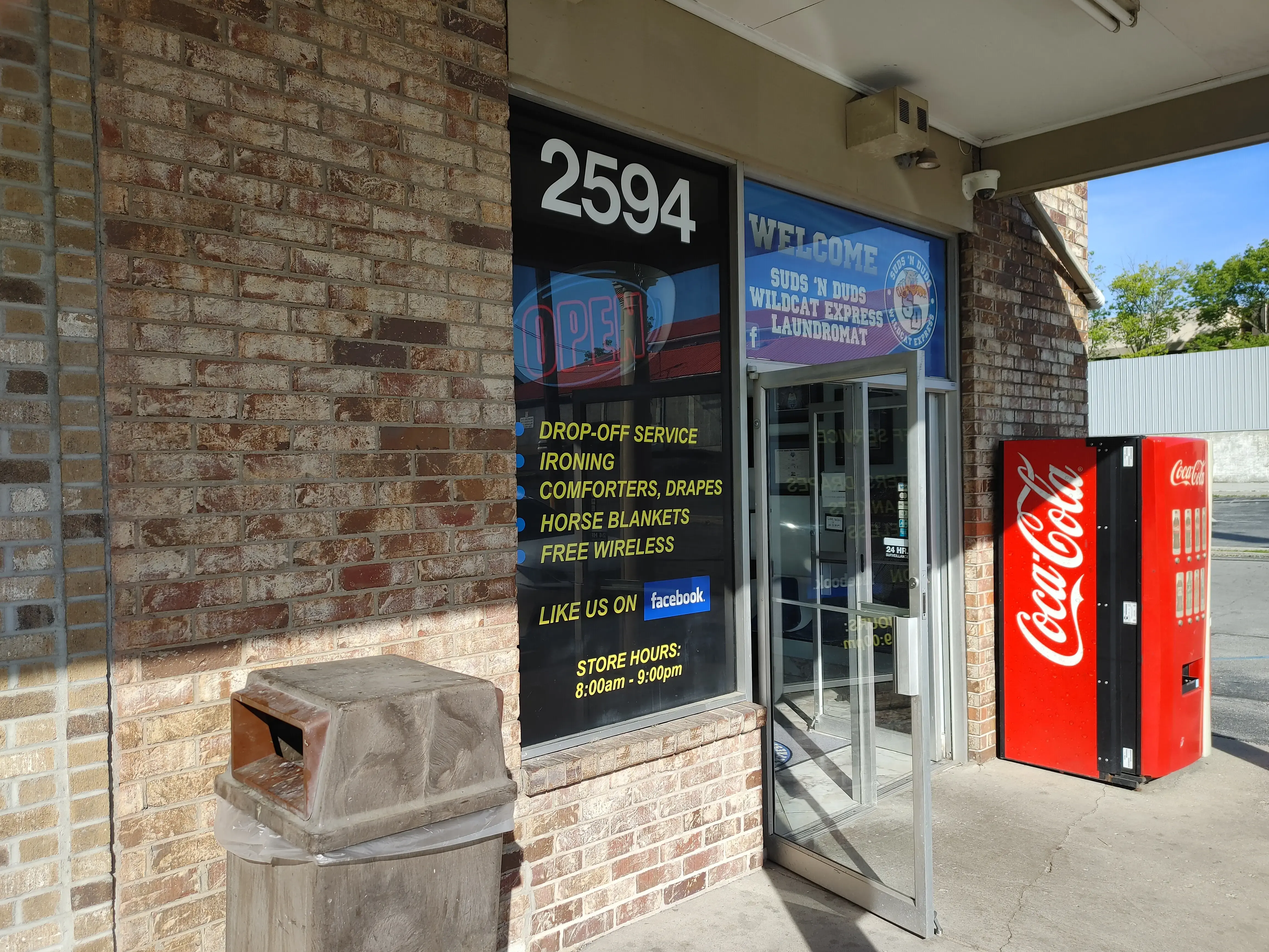 Suds 'N Duds Wildcat Express Laundromat - Image 18