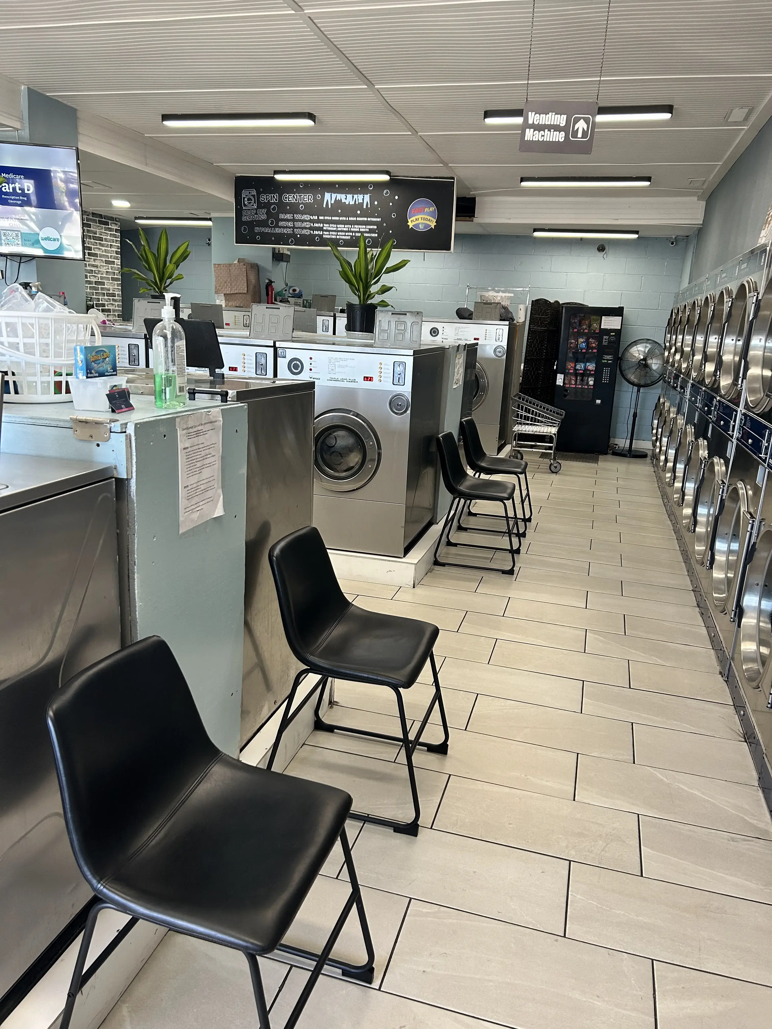 SUDS N’ SOAP Laundry thumbnail 20