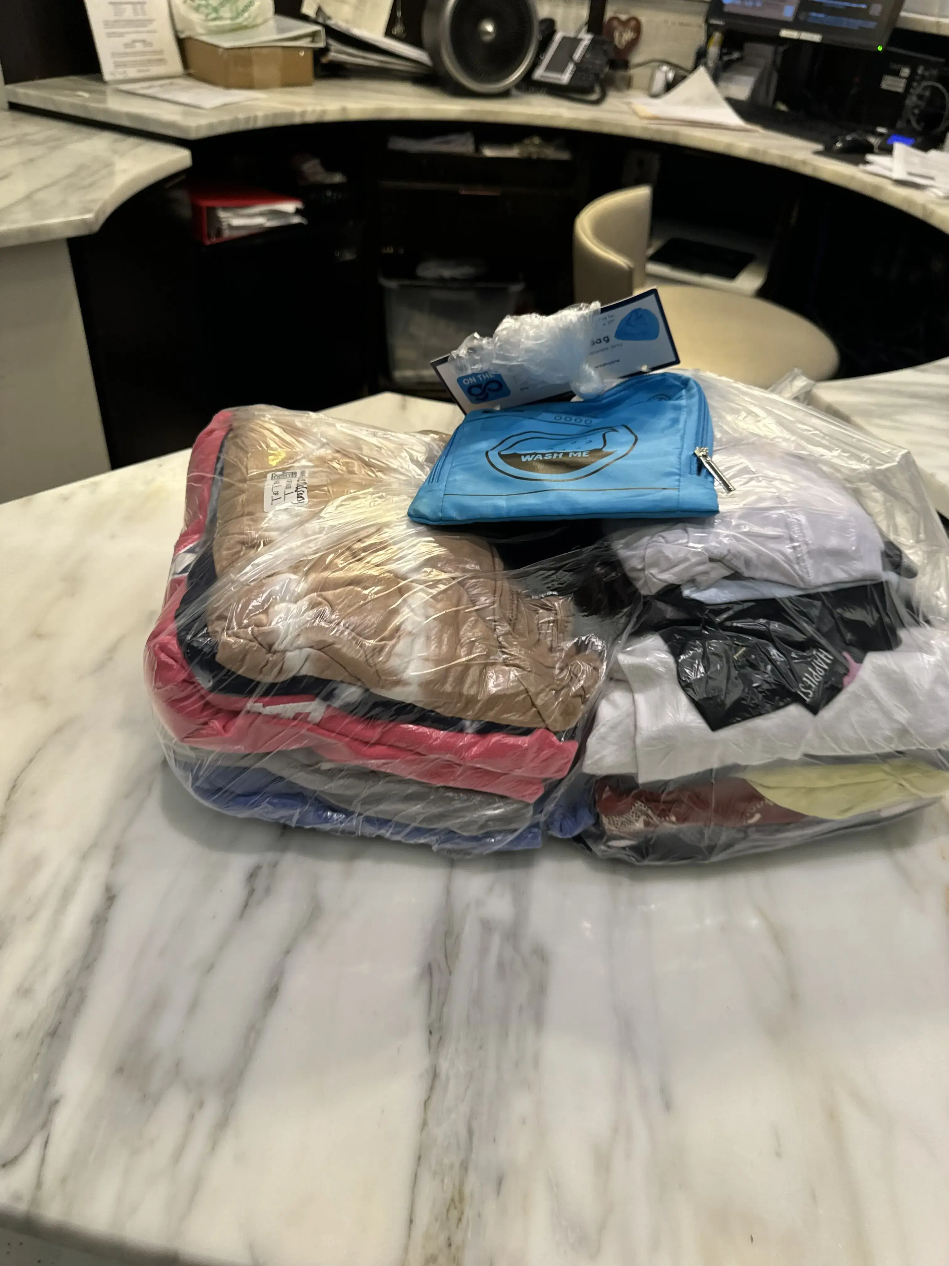 SUDS N’ SOAP Laundry - Image 17