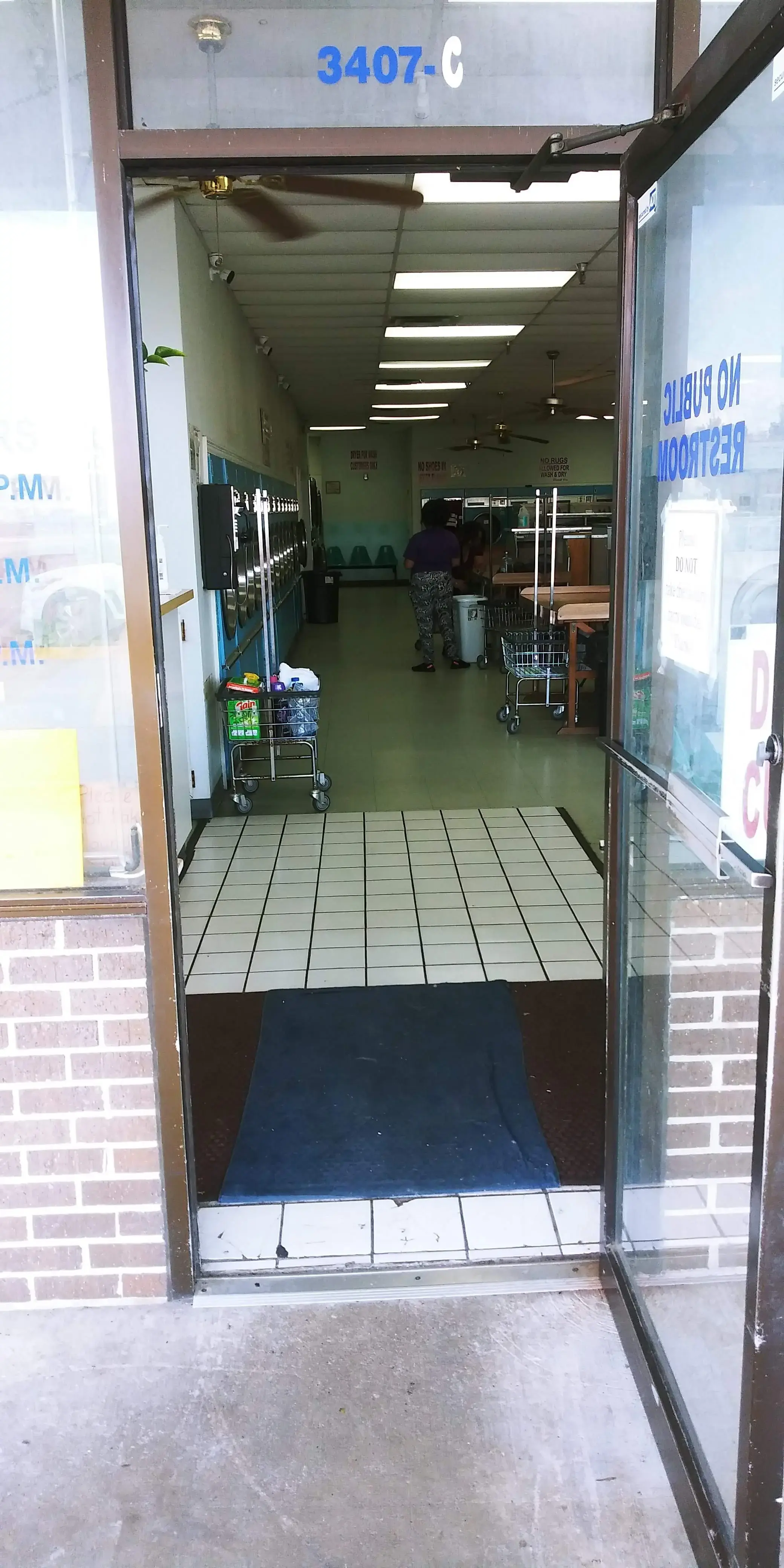 SUDS N TUBS LAUNDRY thumbnail 13