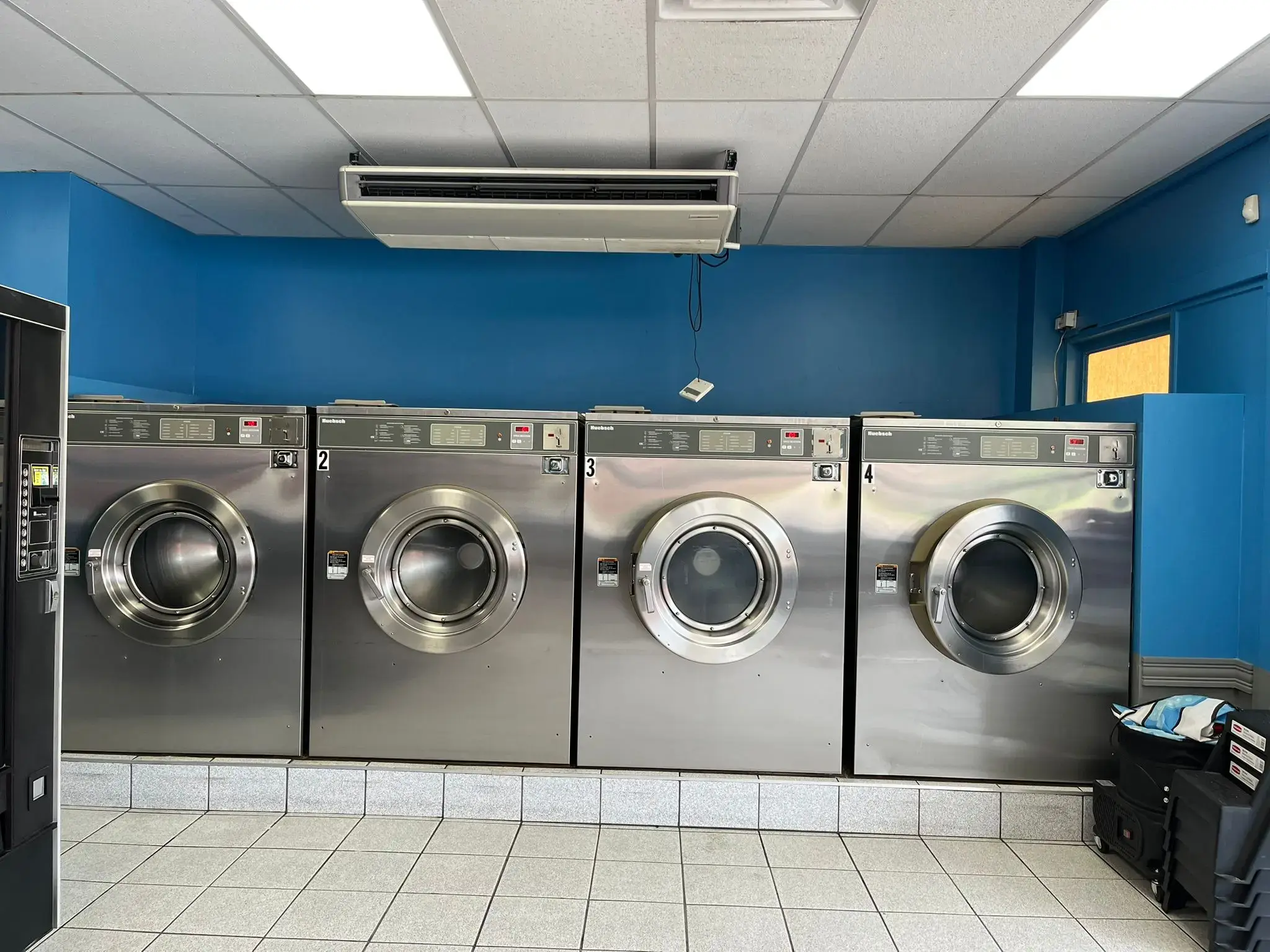 Suds On Main Laundromat location