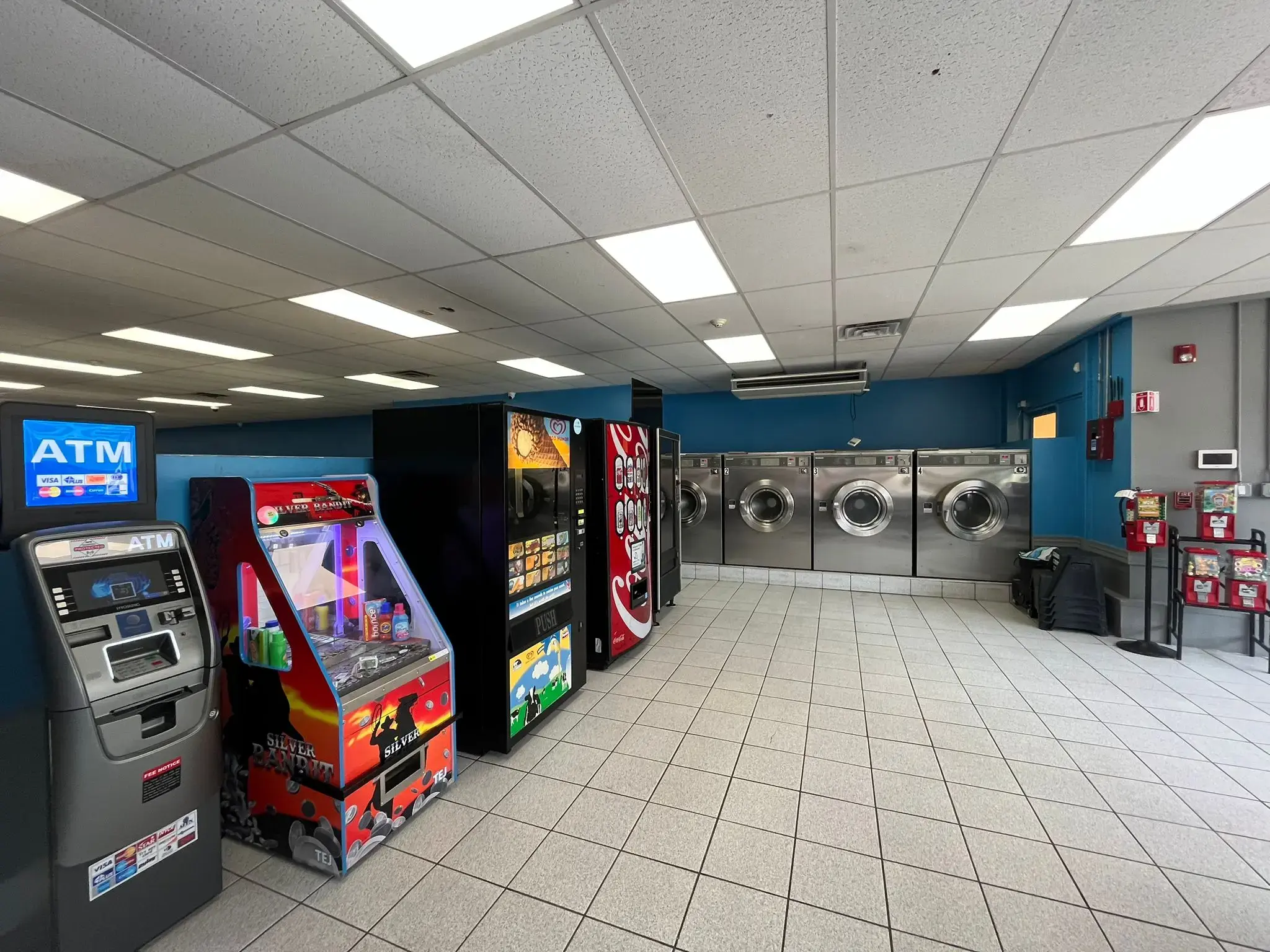 Suds On Main Laundromat - Image 3