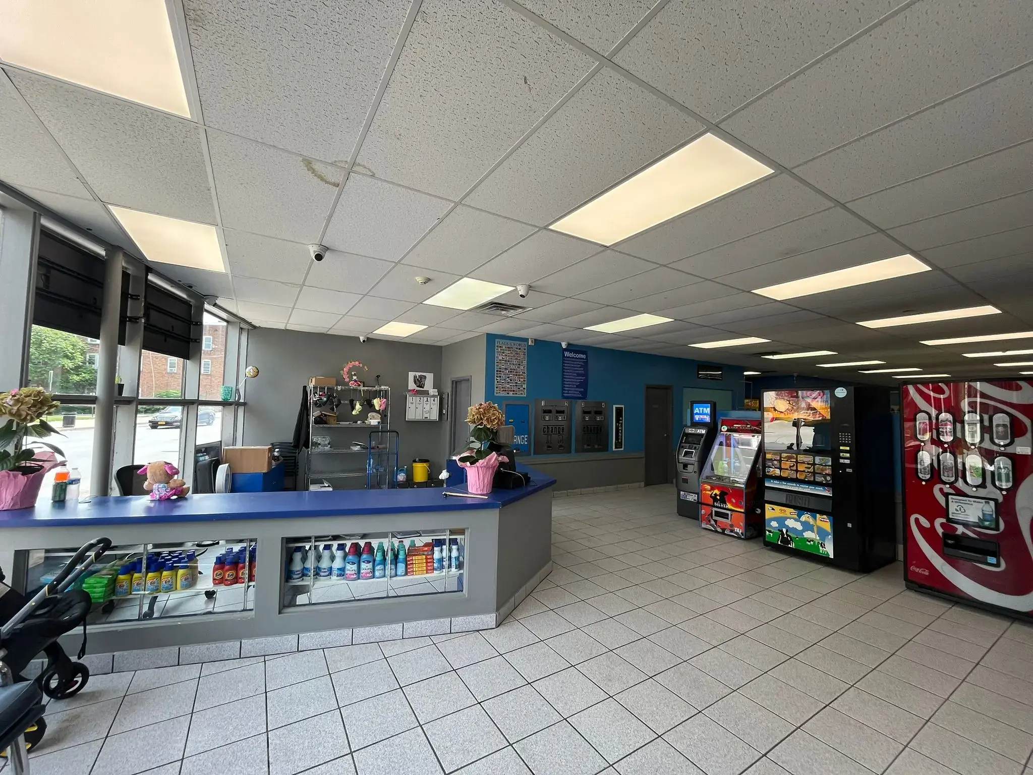 Suds On Main Laundromat - Image 6