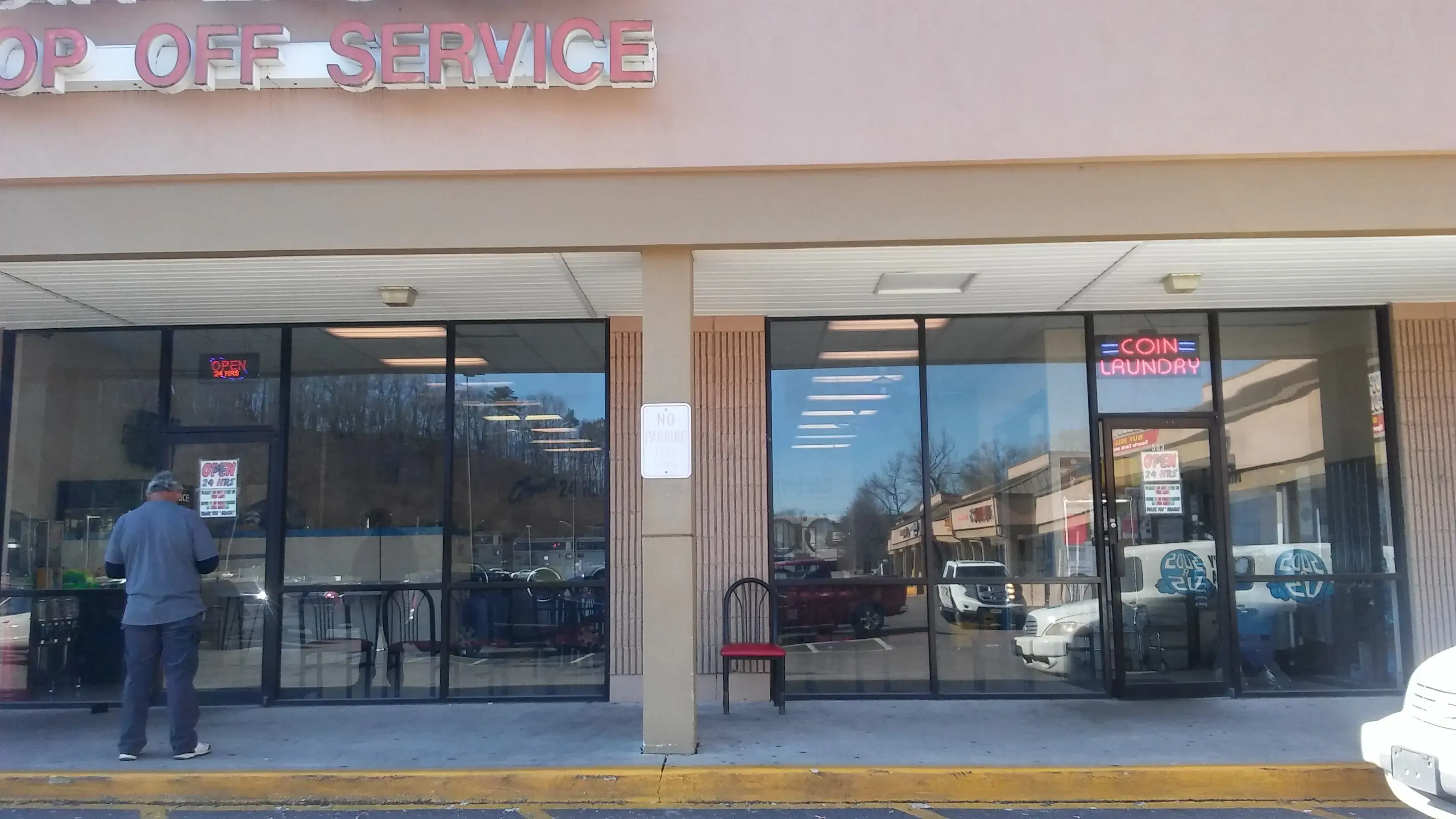 Suds-R-Us - Alabaster - Image 4