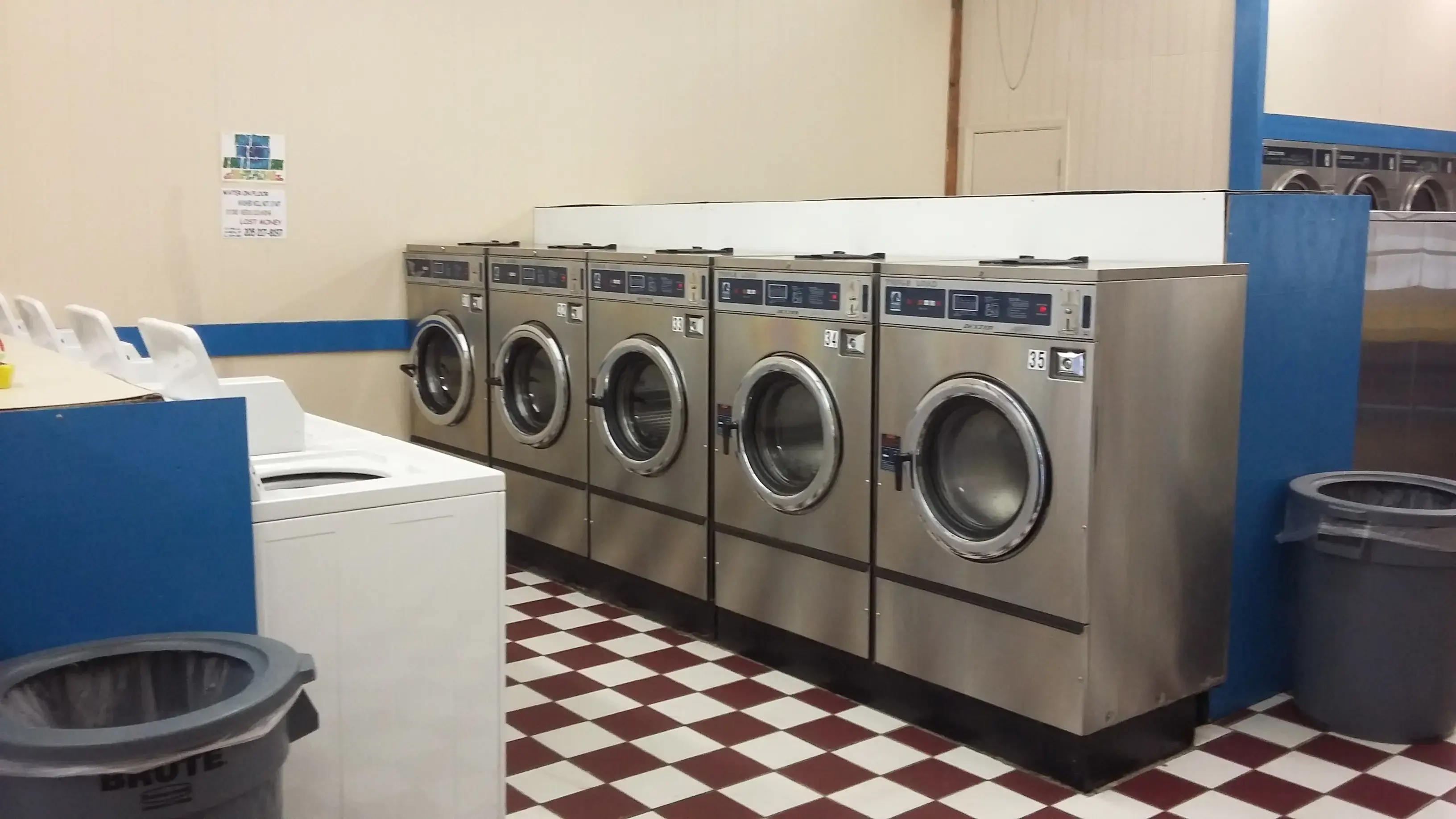 Suds-R-Us - Calera - Image 1