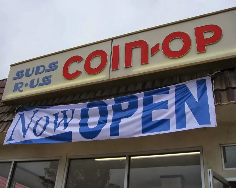 Suds R Us Coin Laundromat thumbnail 14