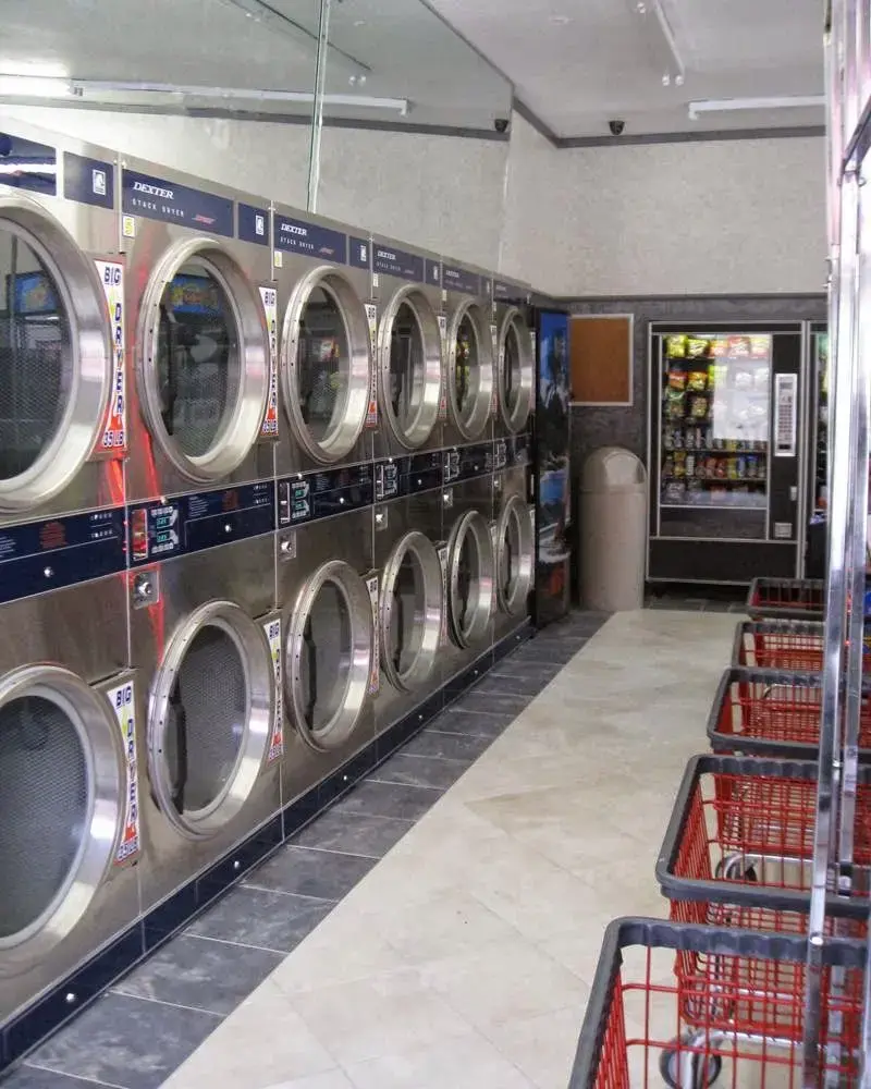 Suds R Us Coin Laundromat - Image 9
