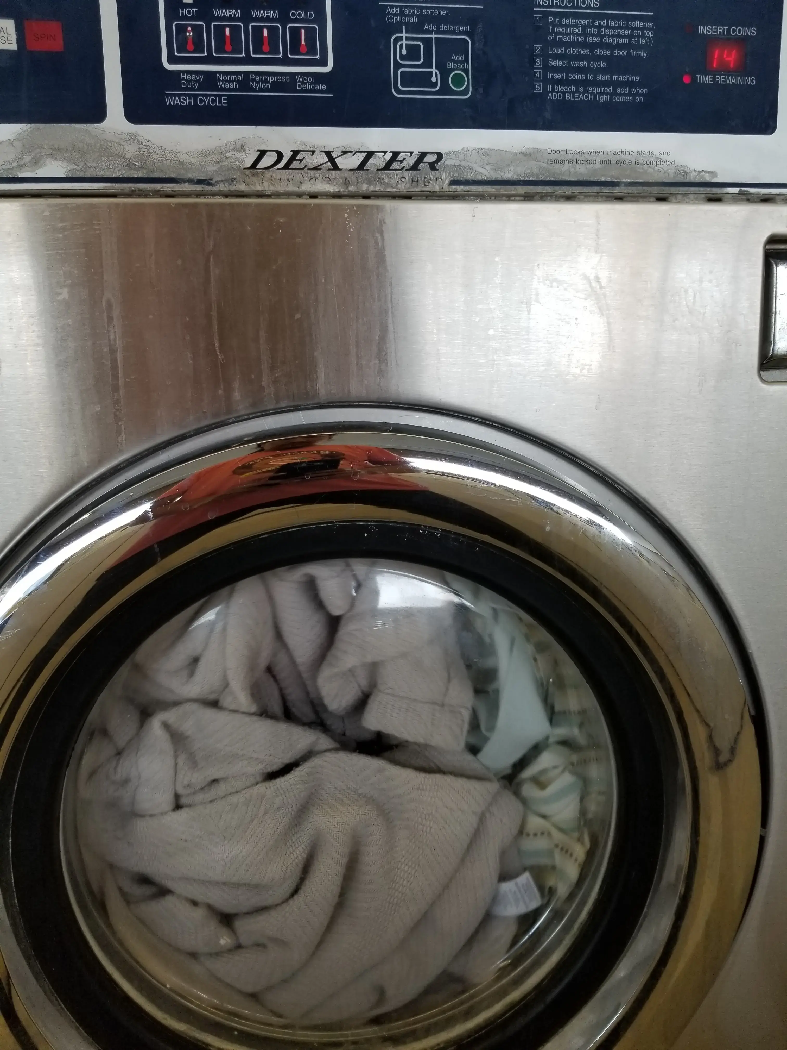 Suds R Us Laundromat thumbnail 14