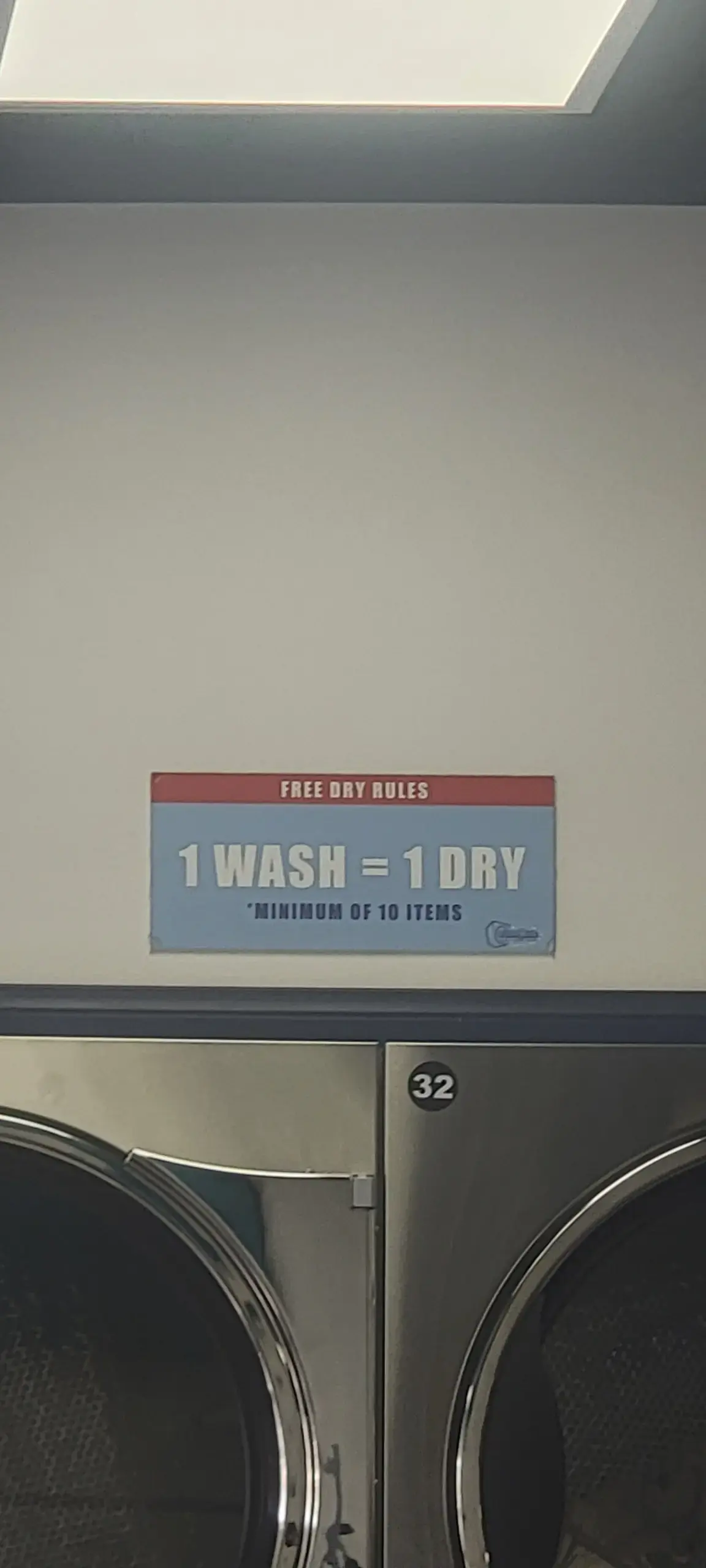 Suds R Us Laundromat thumbnail 18