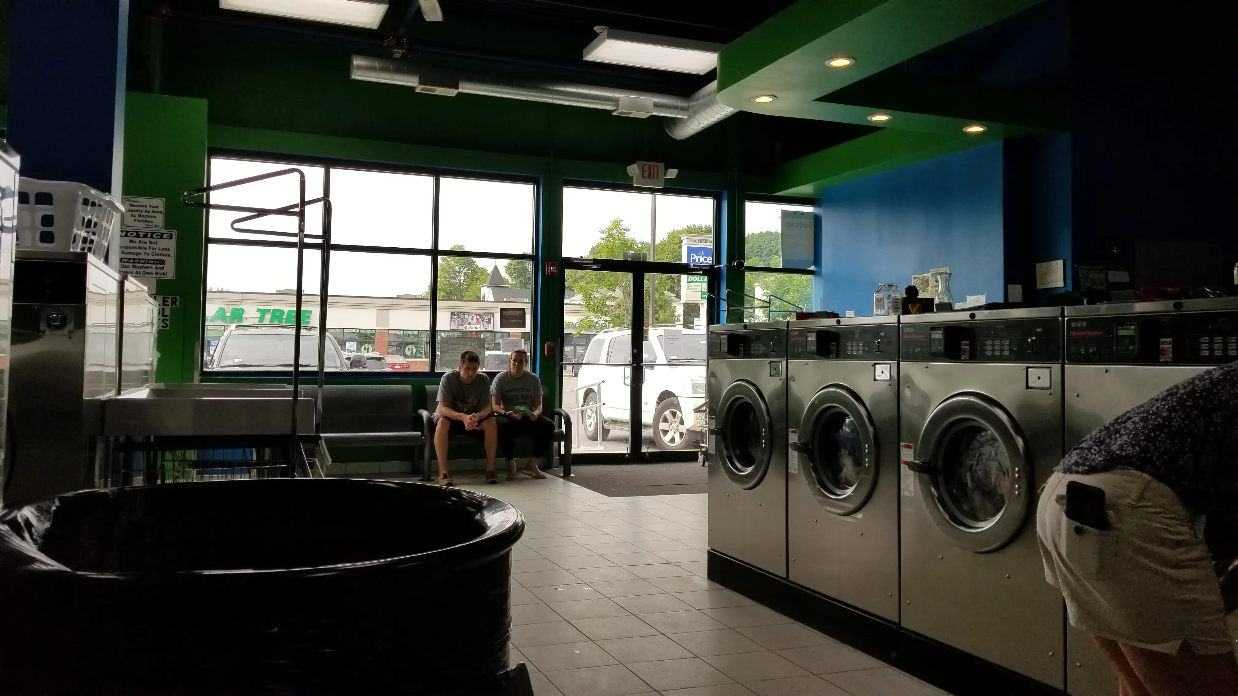Suds Up Laundromat location