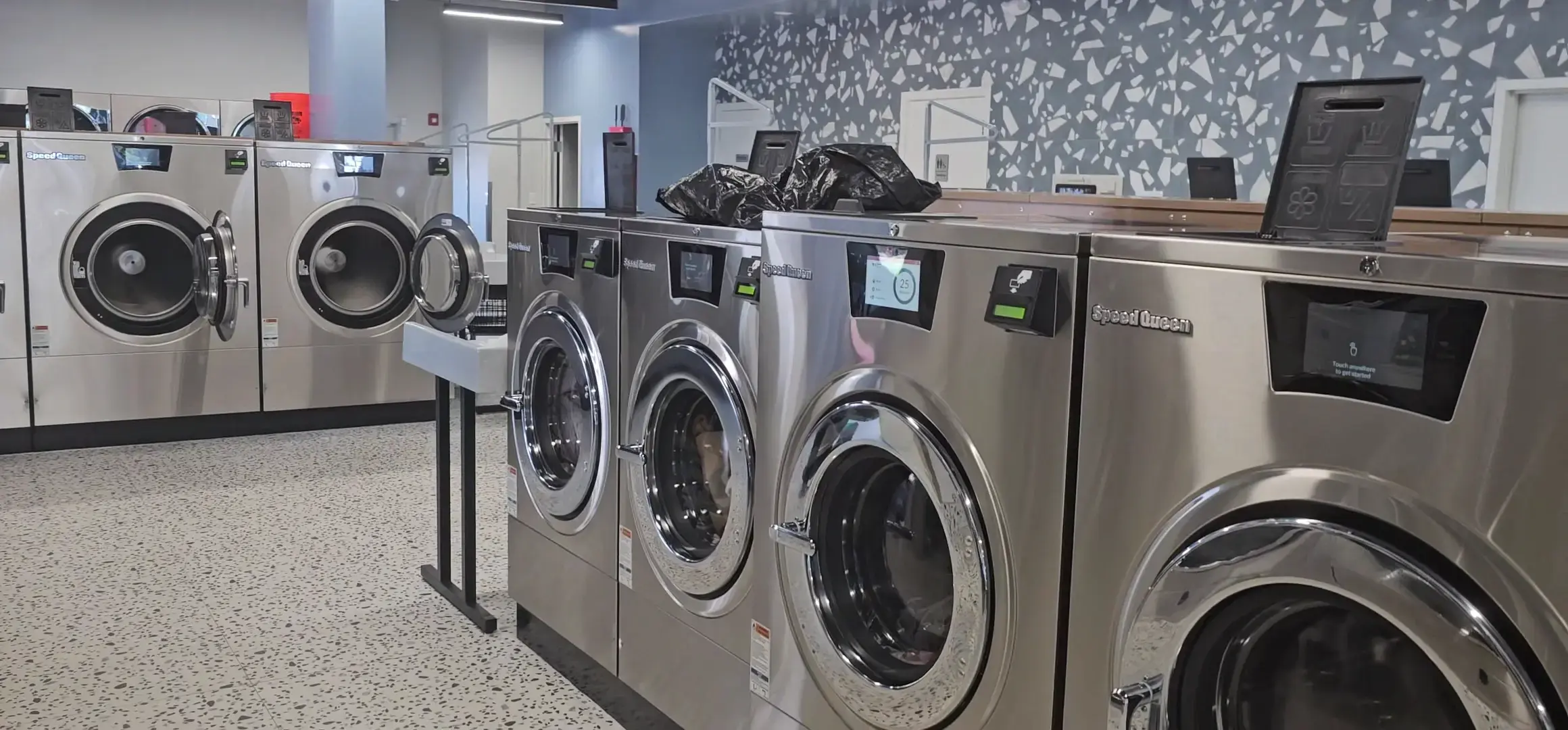 Suds Up Laundry thumbnail 2