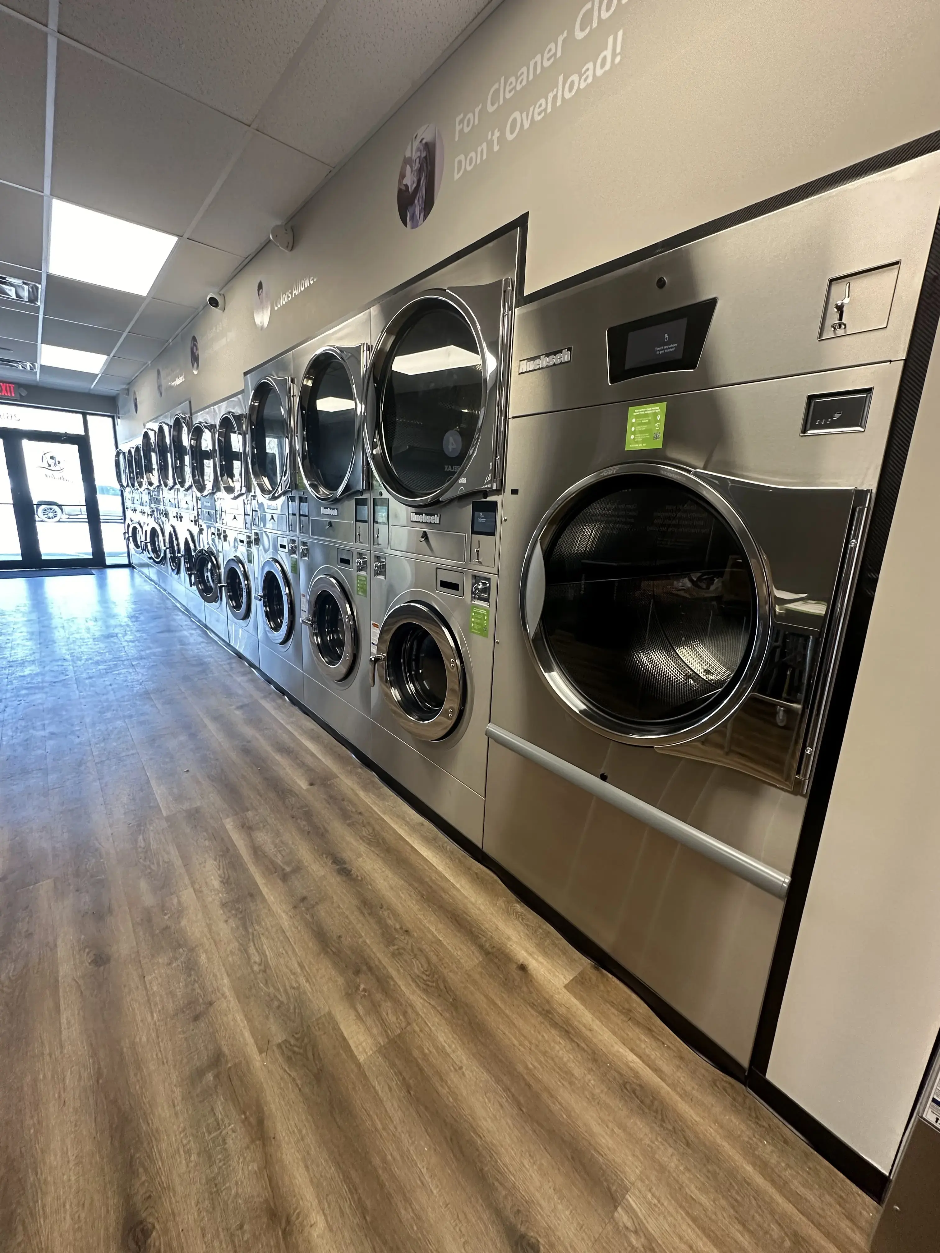 Sudsational Laundromat - Image 17