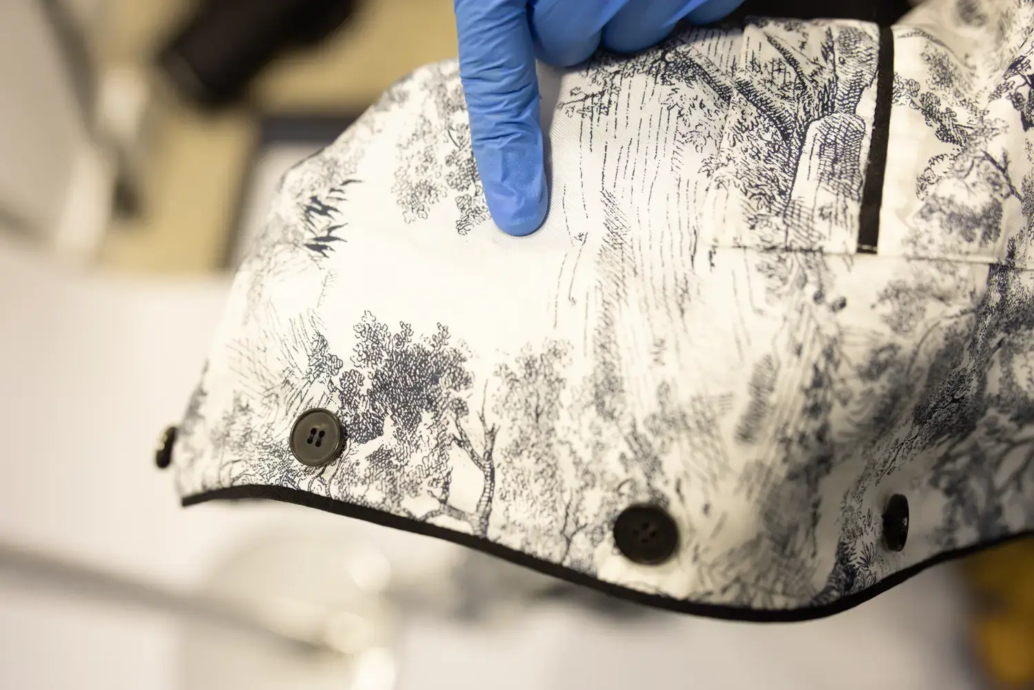 Sudsies Dry Cleaners Design District thumbnail 6