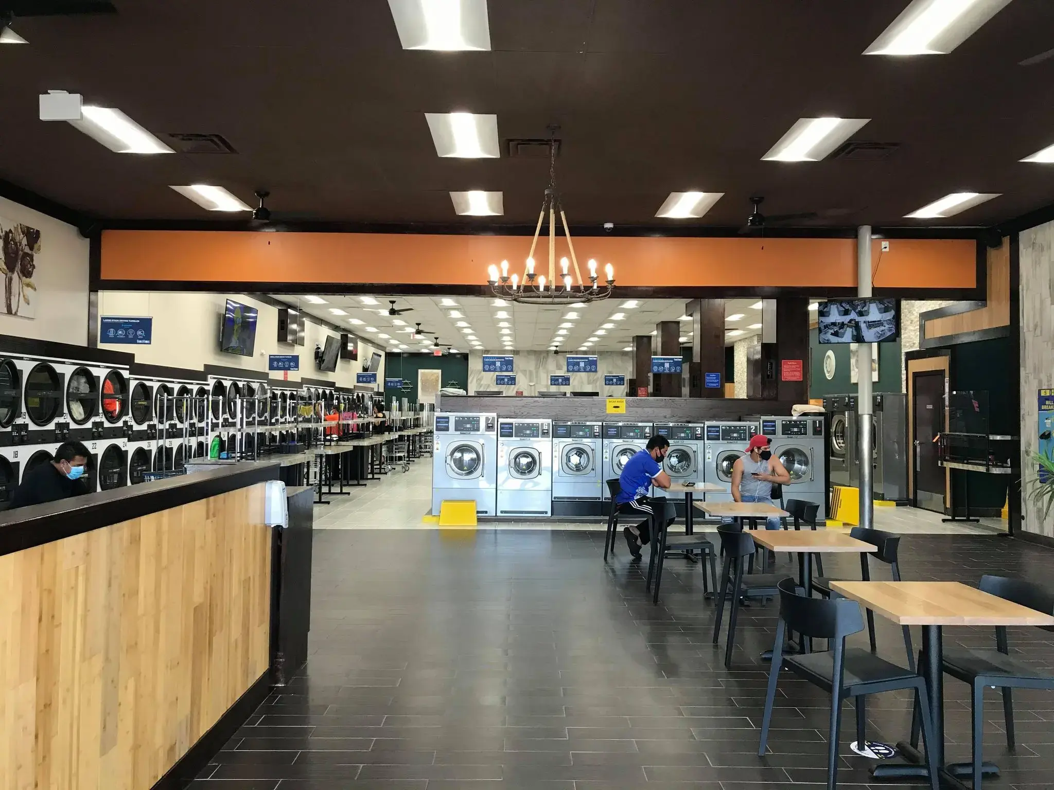 SudsMore Laundromat Alexandria thumbnail 3