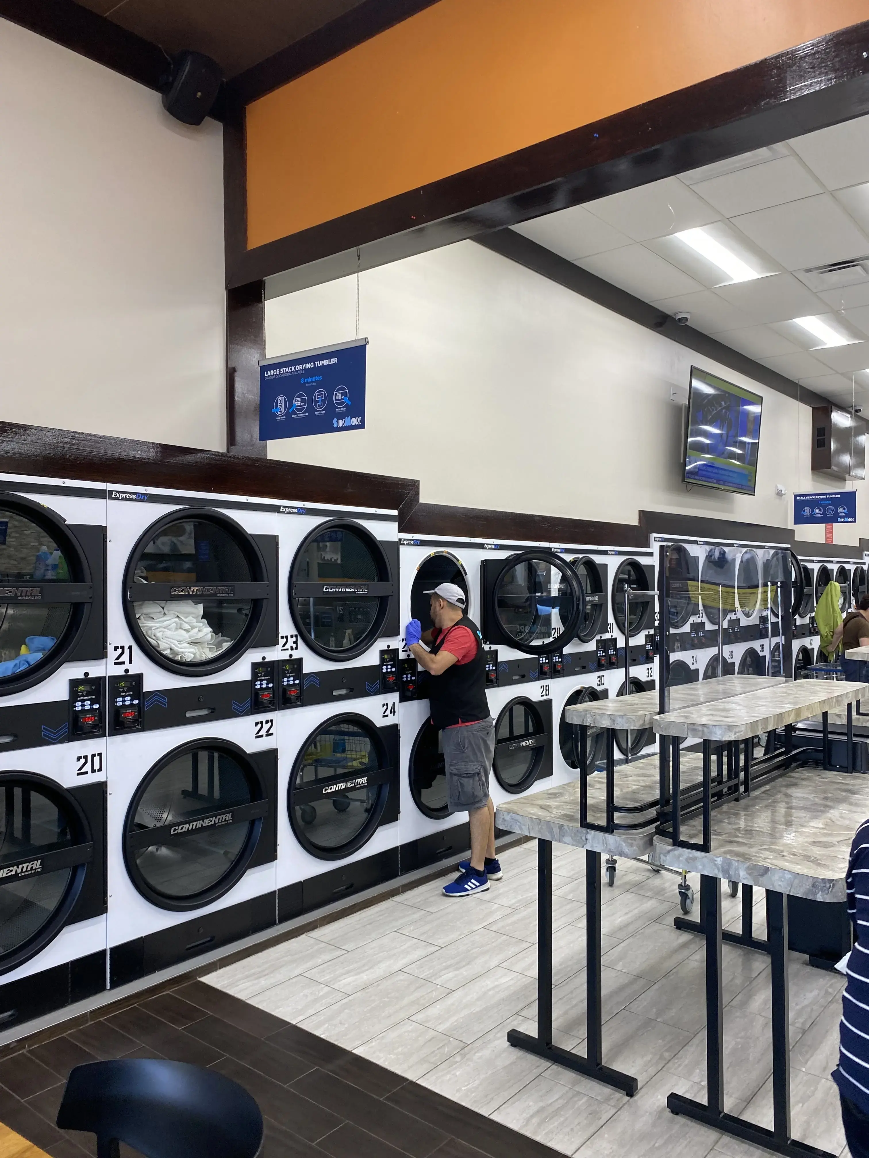 SudsMore Laundromat Alexandria - Image 13