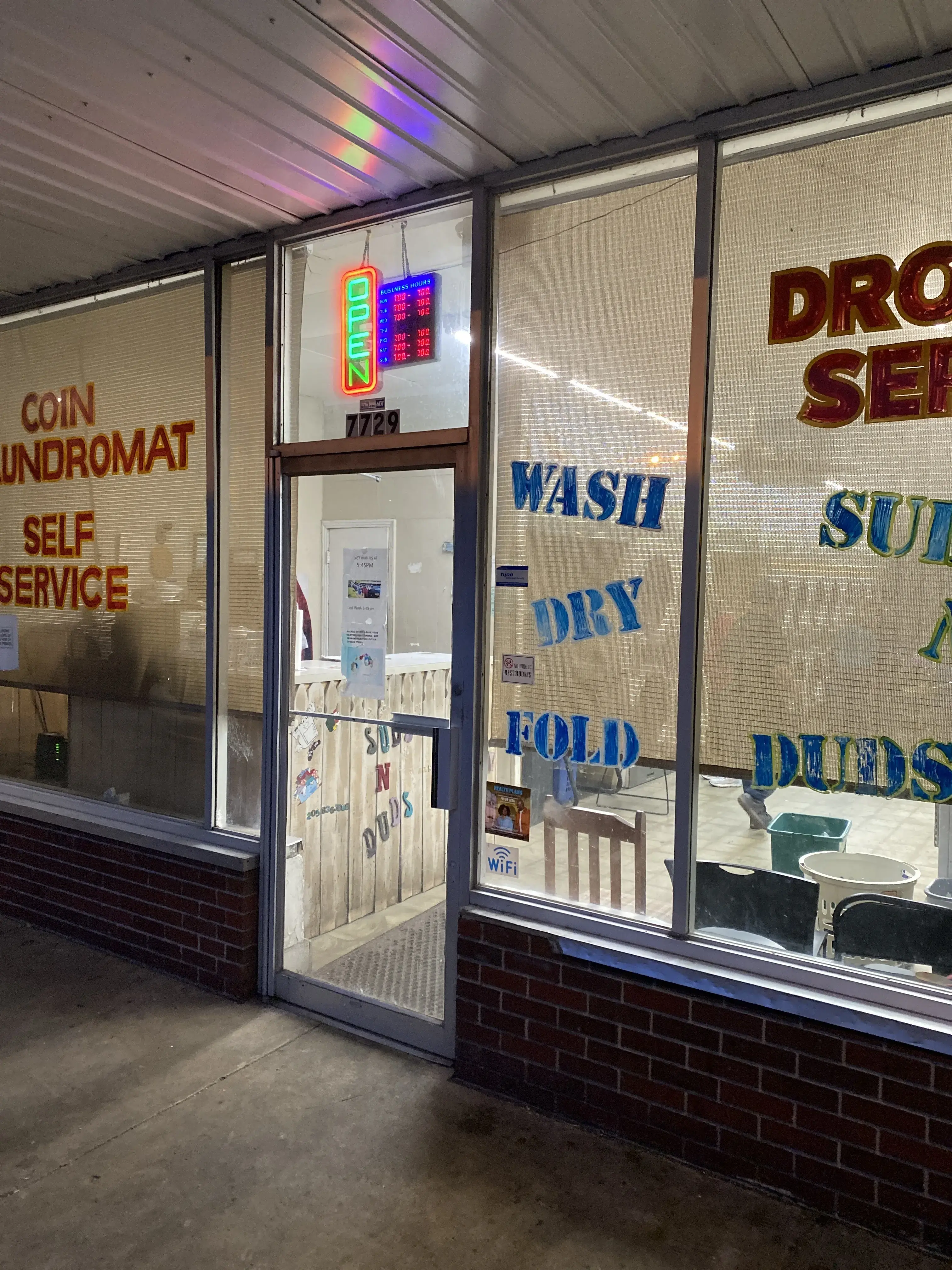 SudsnDuds Laundromat - Image 2