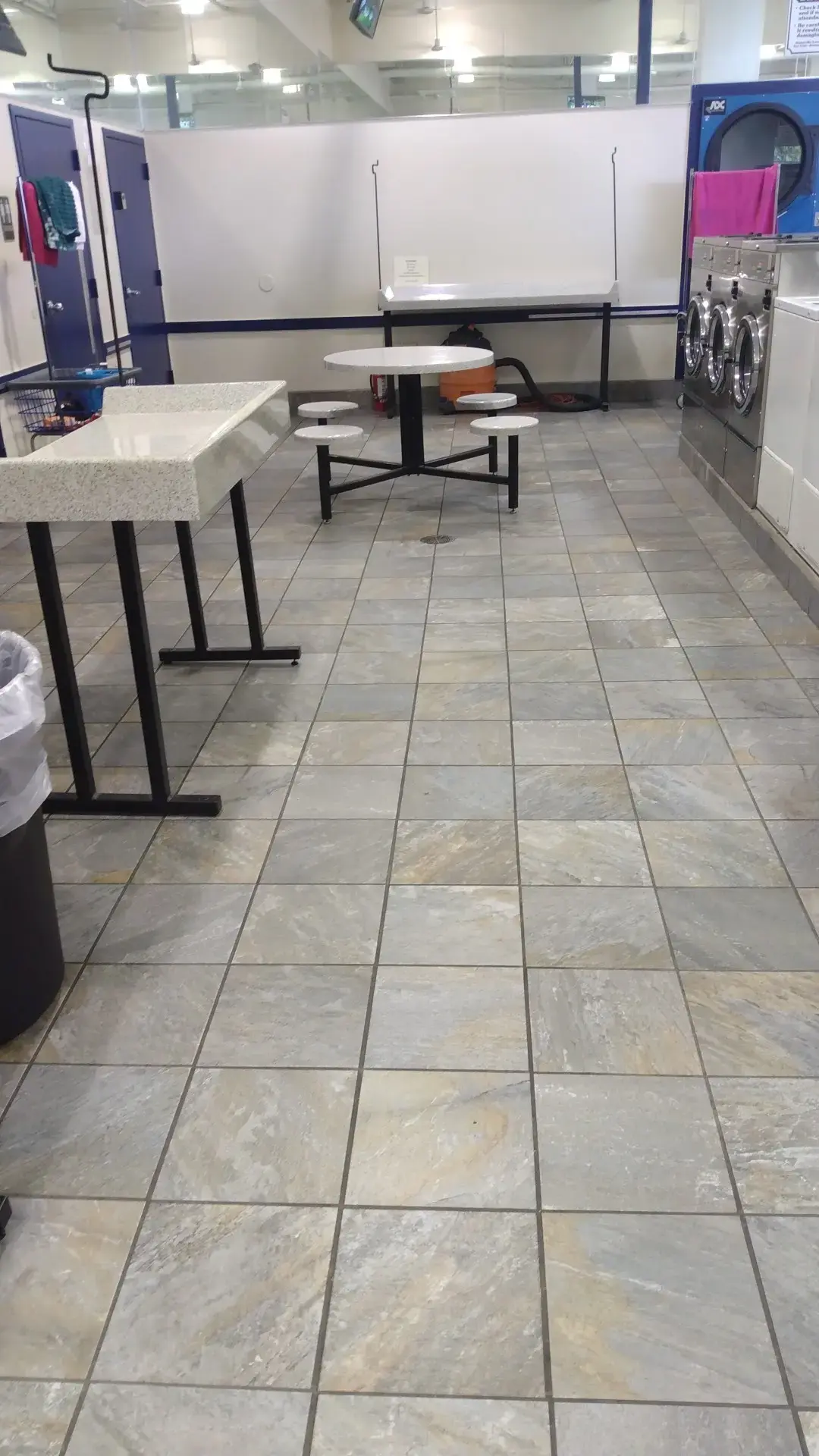 Sudsville Laundry thumbnail 10