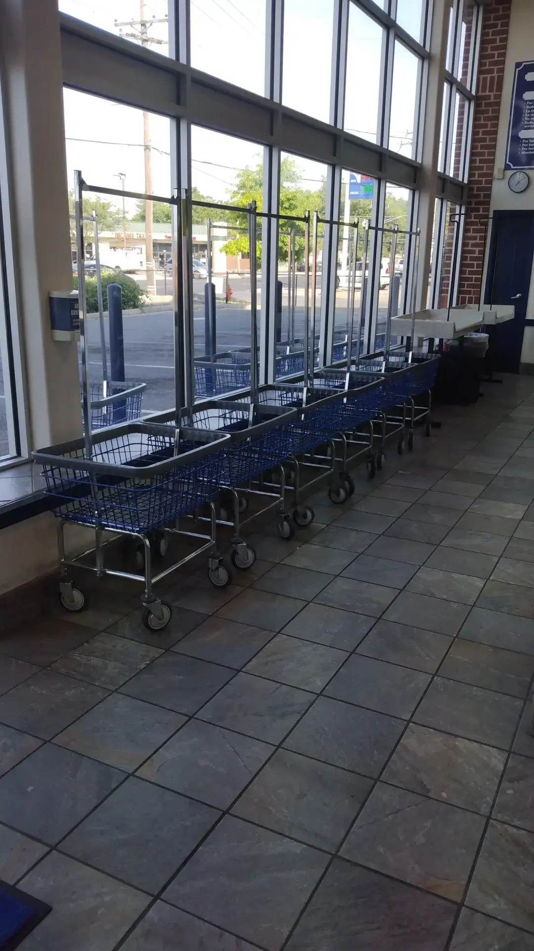 Sudsville Laundry thumbnail 14