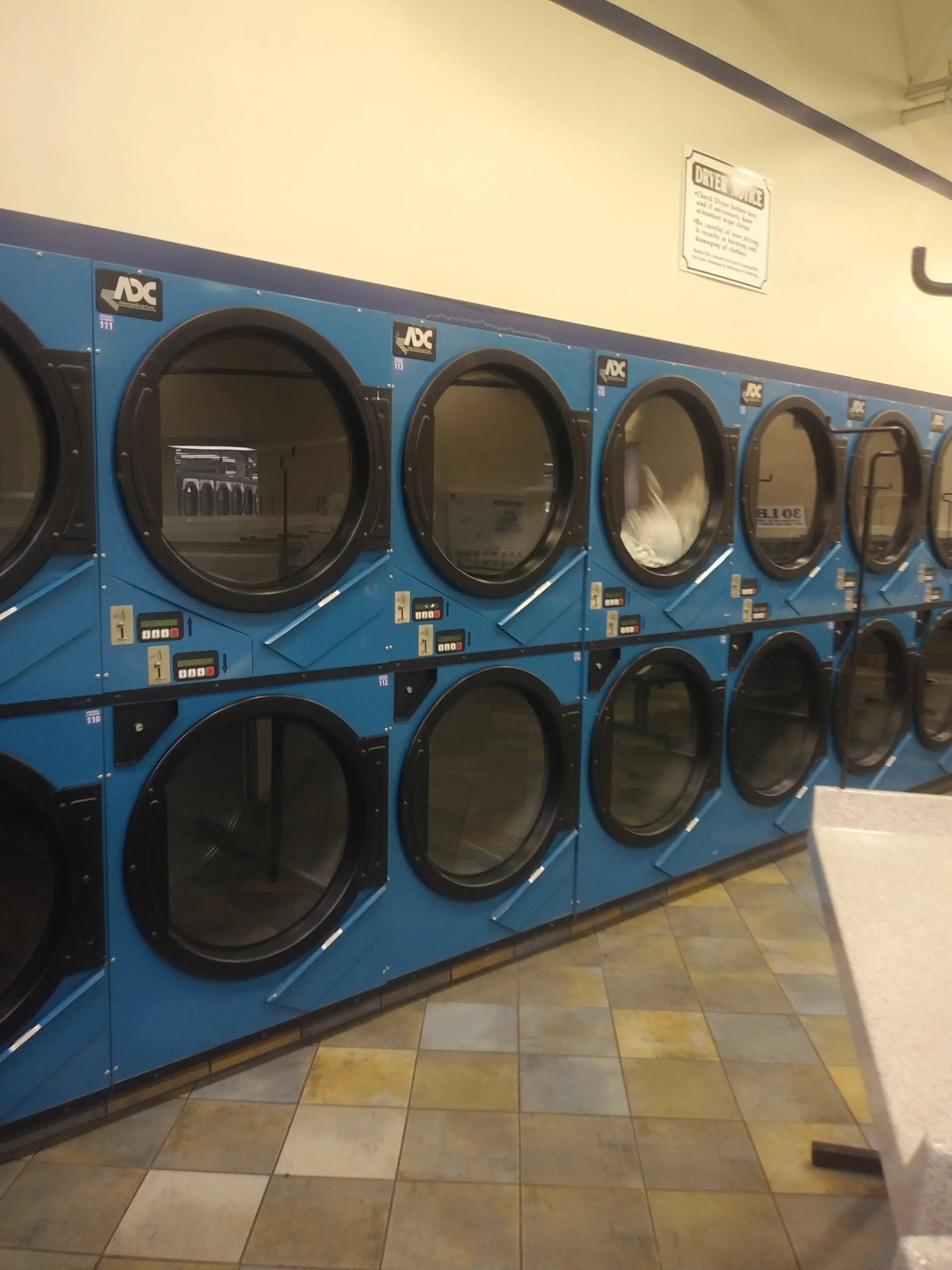 Sudsville Laundry thumbnail 13