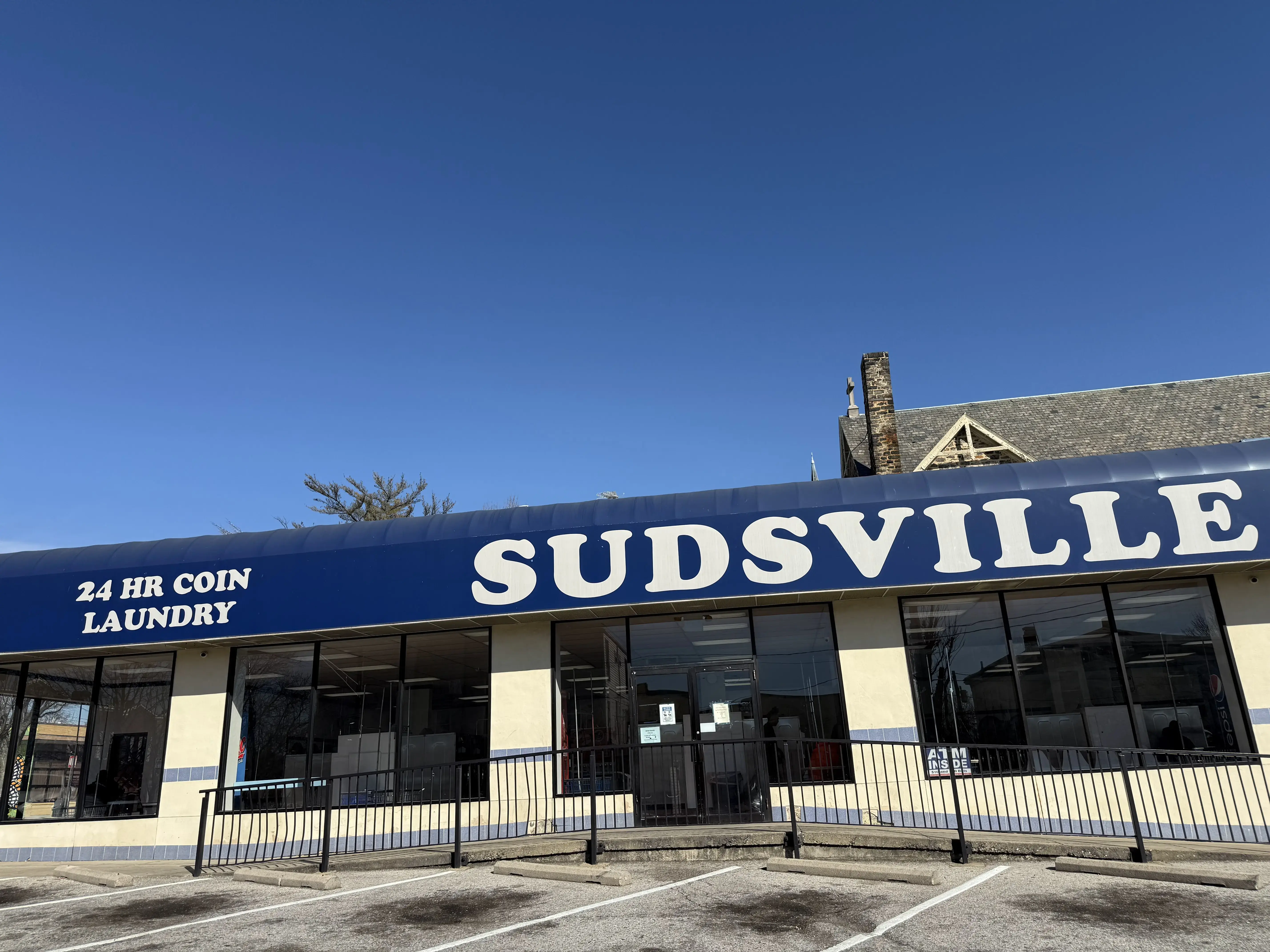 Sudsville Laundry thumbnail 2