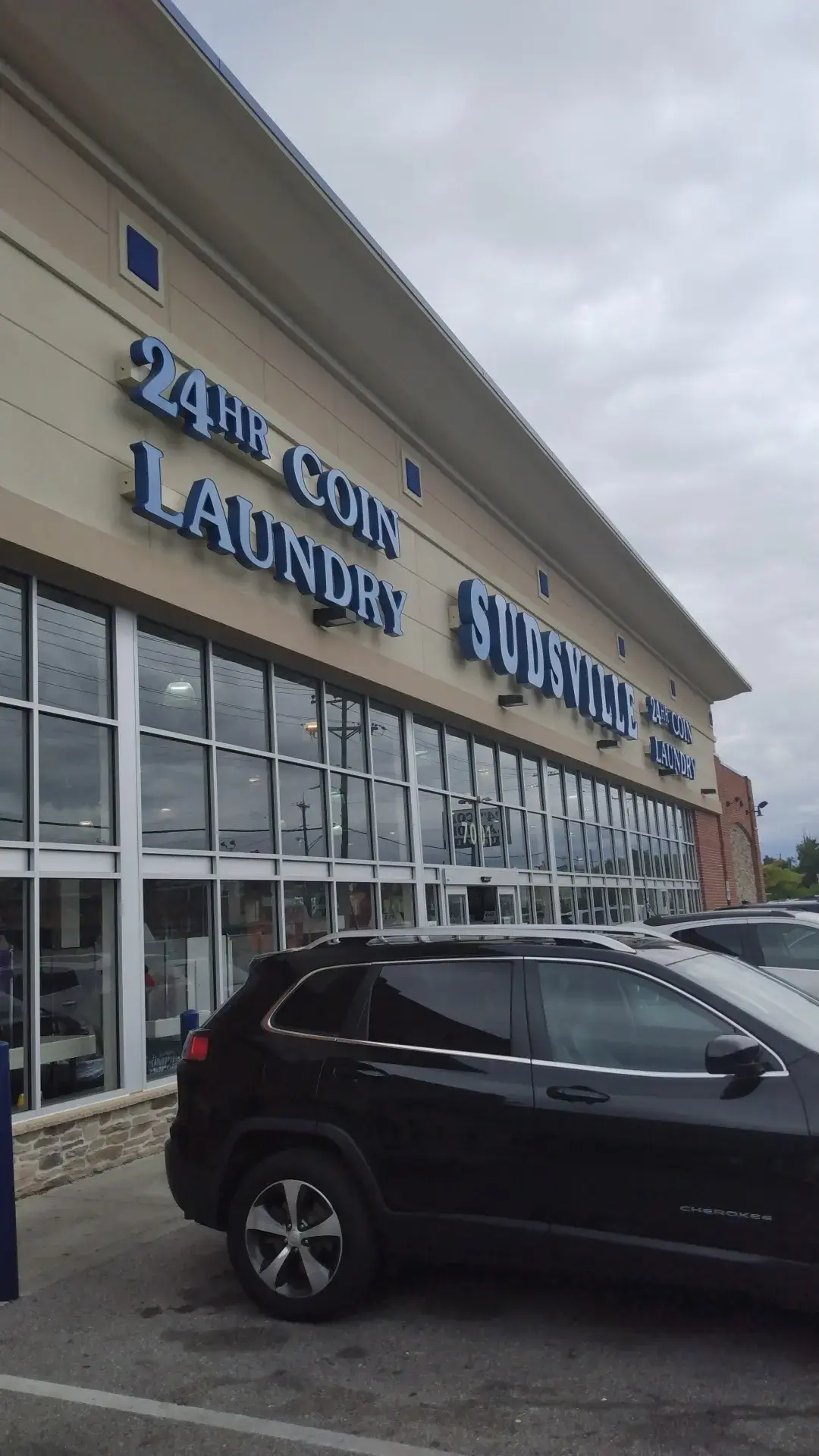 Sudsville Laundry thumbnail 2