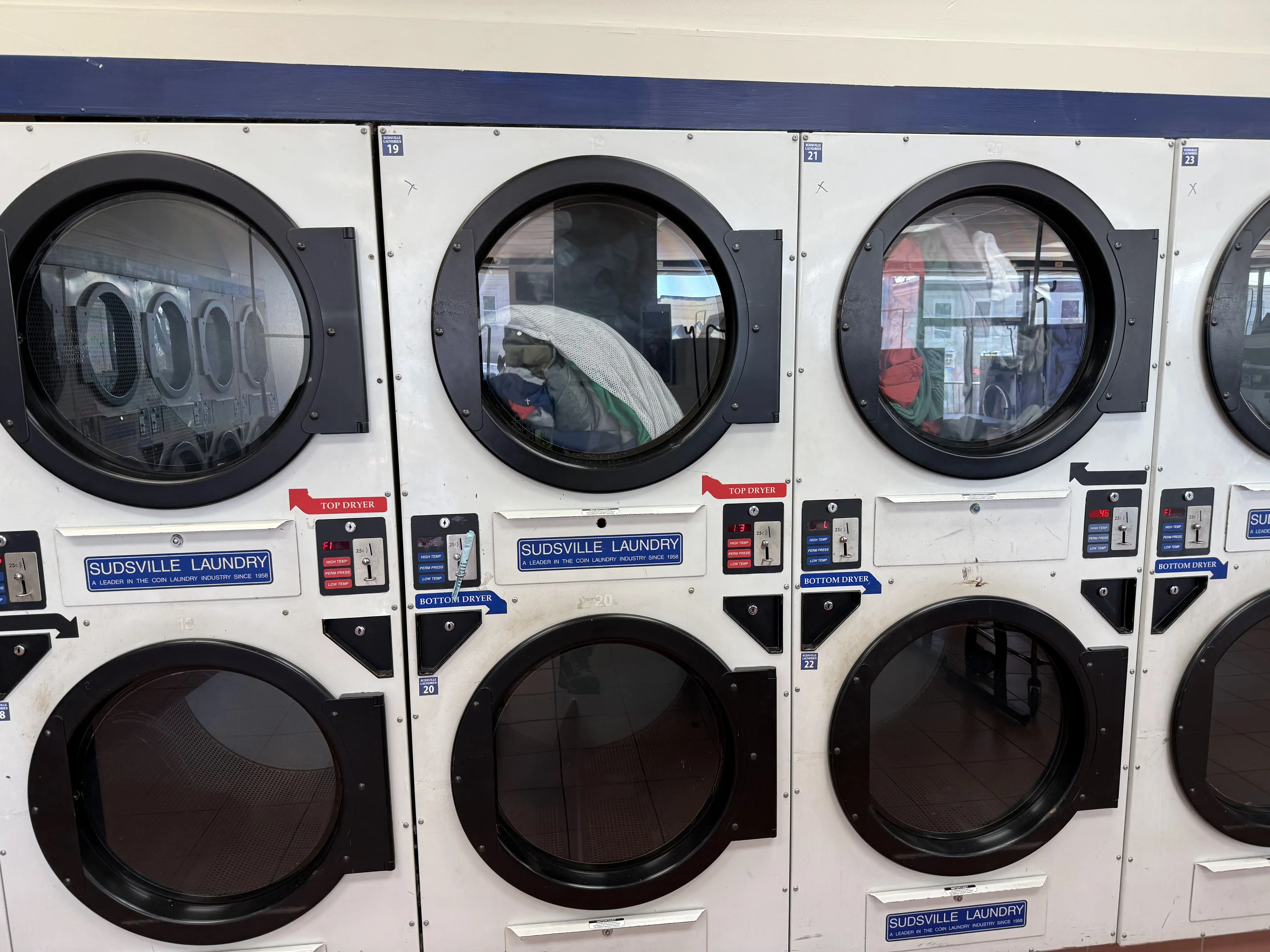 Sudsville Laundry - Image 3