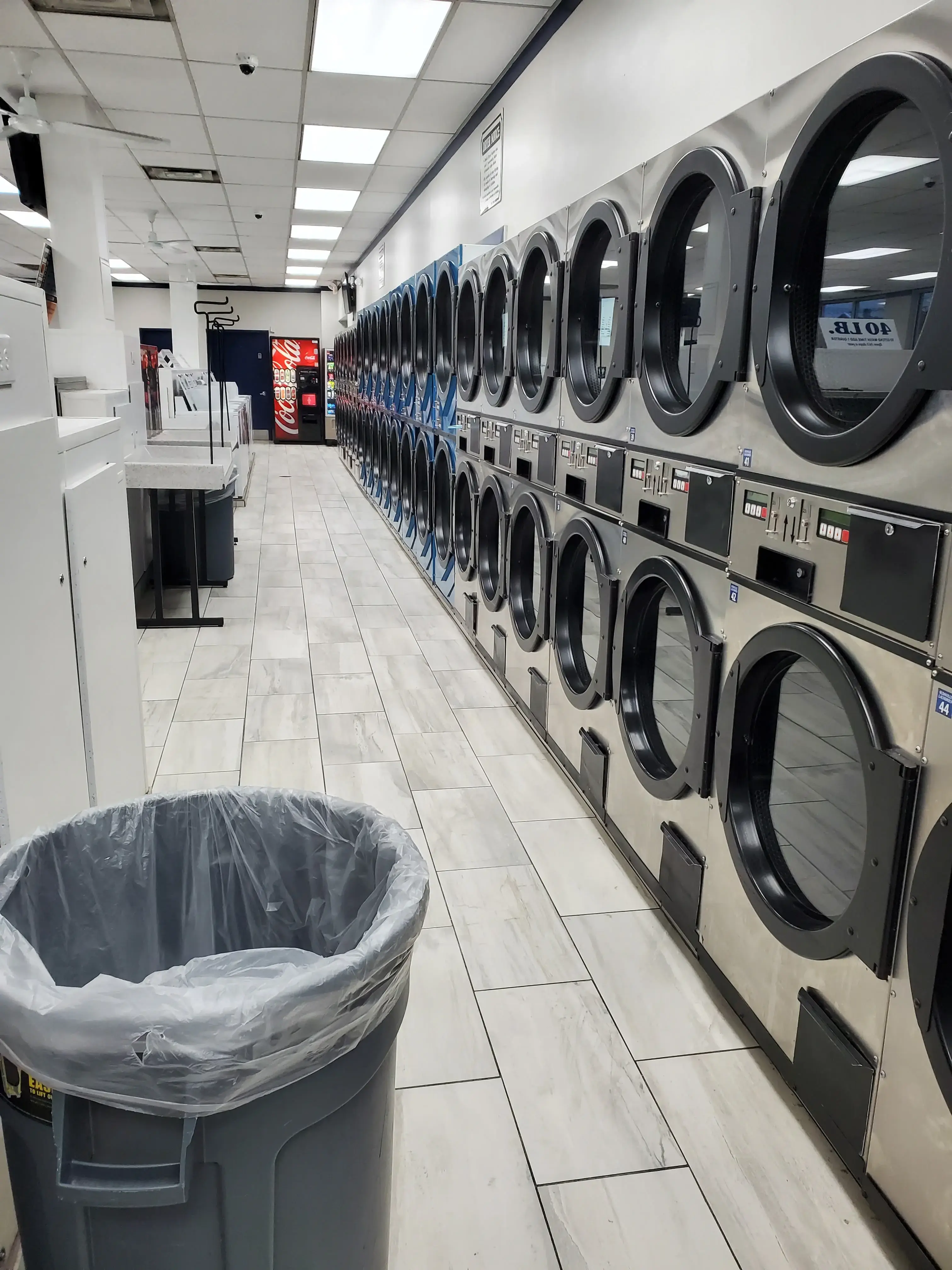 Sudsville Laundry thumbnail 2