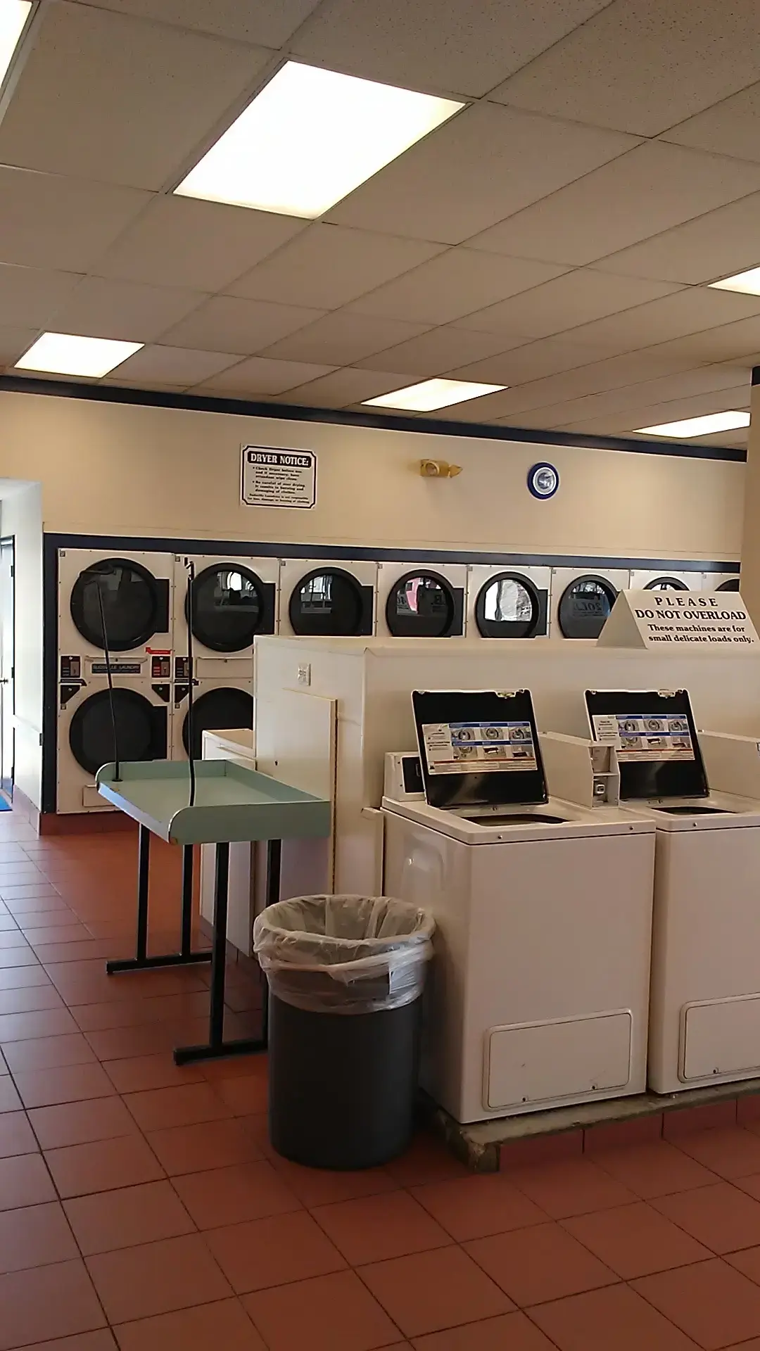 Sudsville Laundry thumbnail 5
