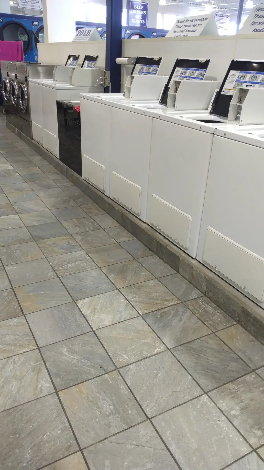 Sudsville Laundry - Image 3