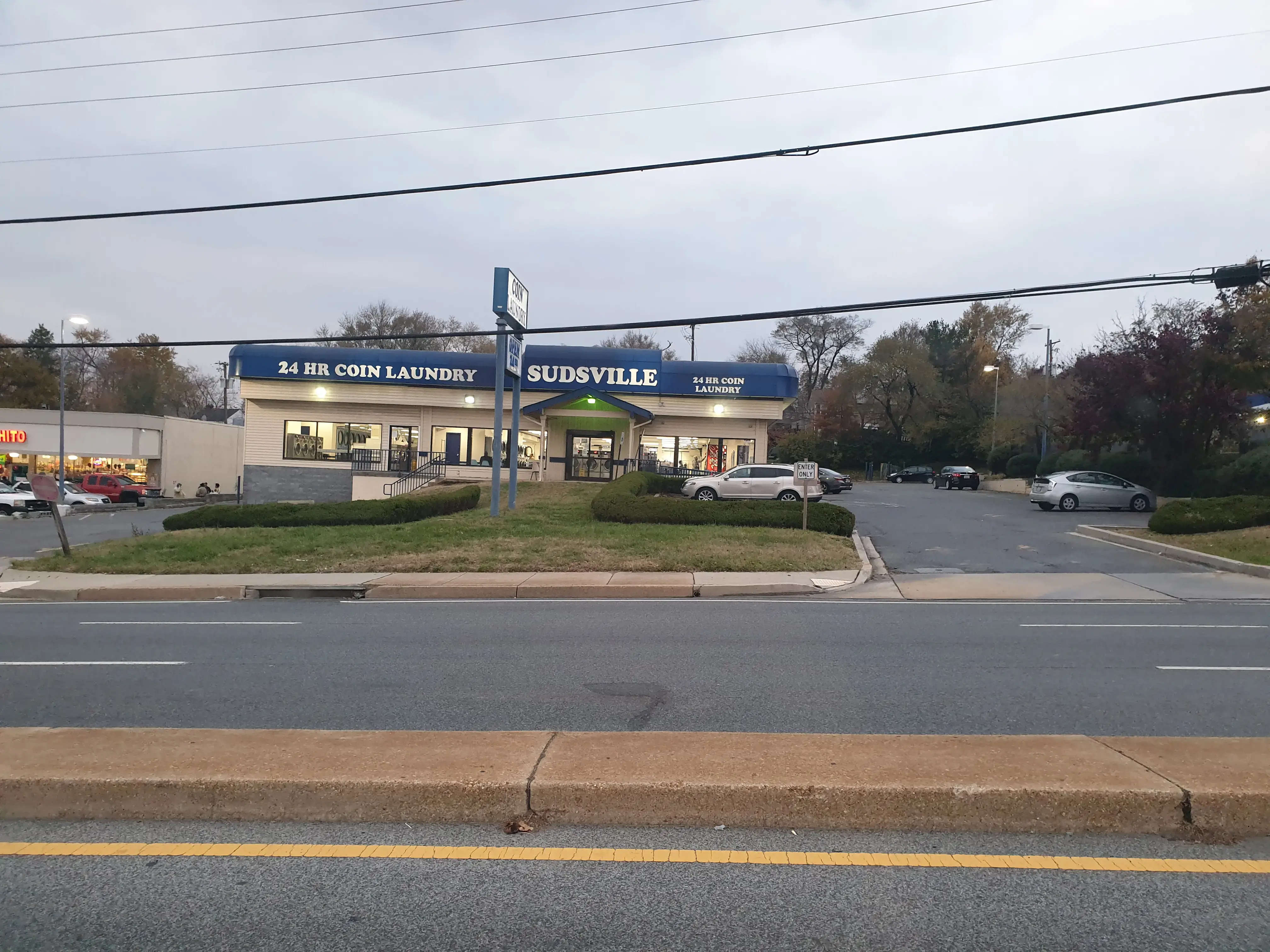 Sudsville Laundry Inc thumbnail 13