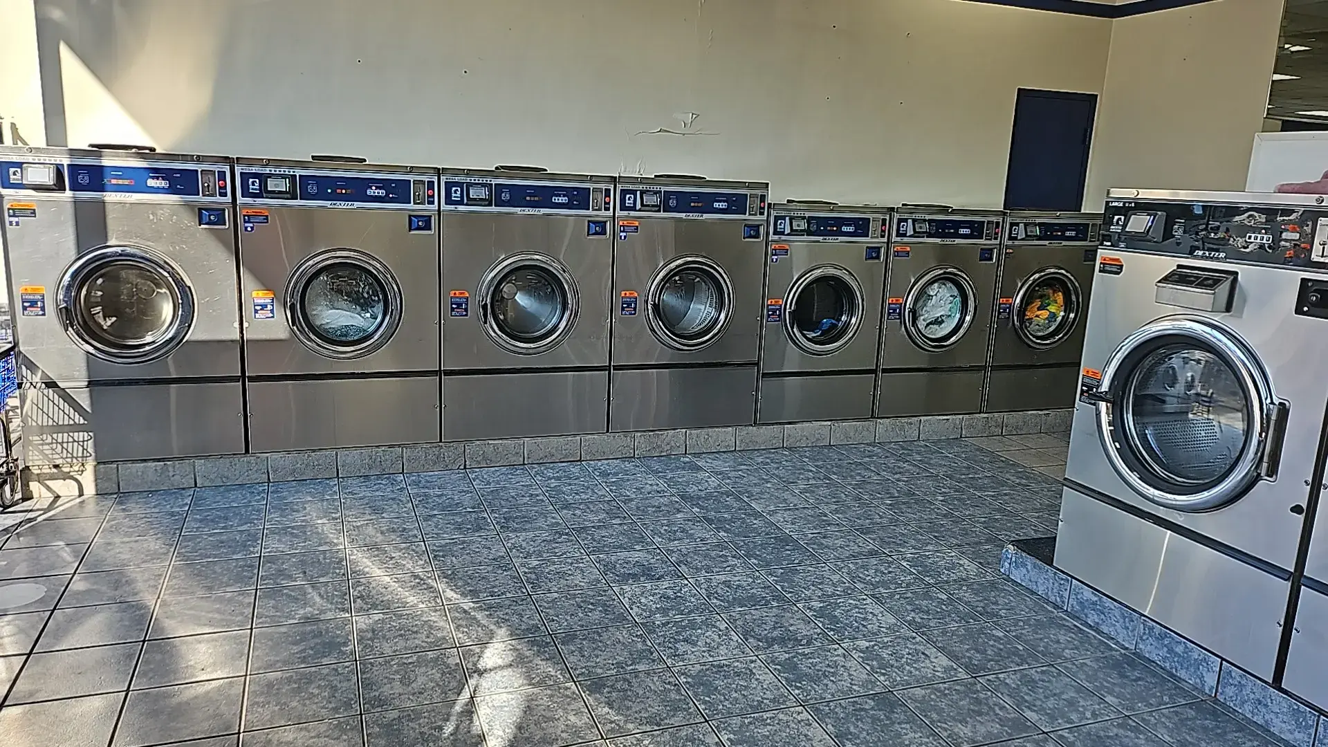 Sudsville Laundry Inc thumbnail 17