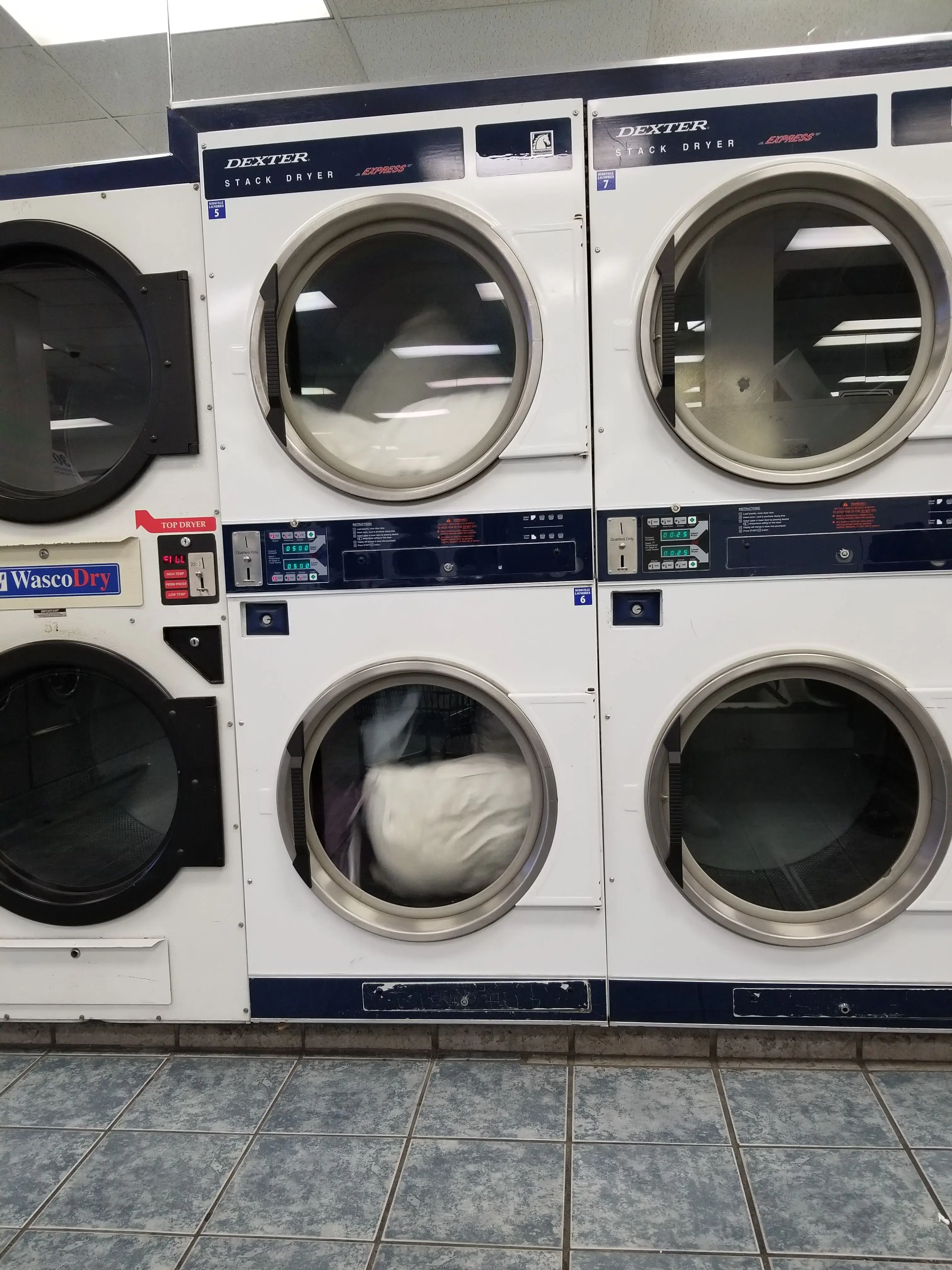 Sudsville Laundry Inc - Image 10