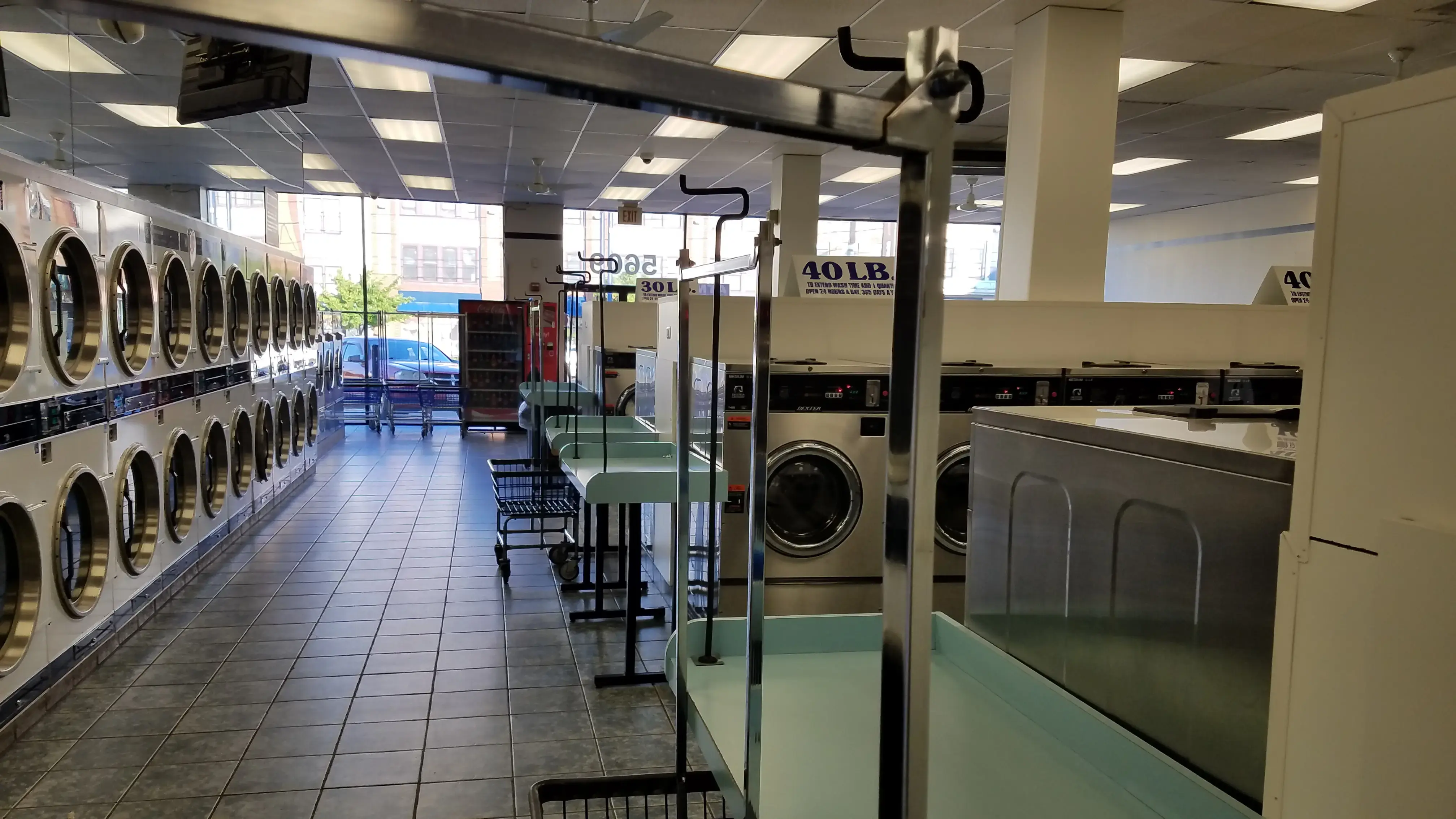 Sudsville Laundry Inc thumbnail 5