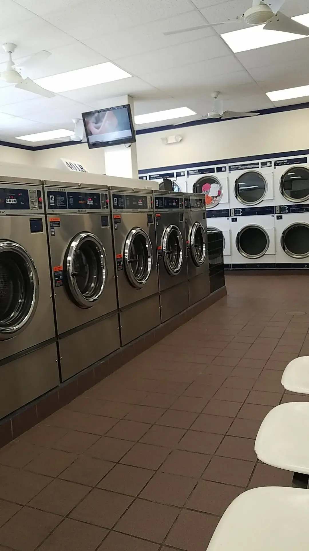 Sudsville Laundry Inc - Image 14