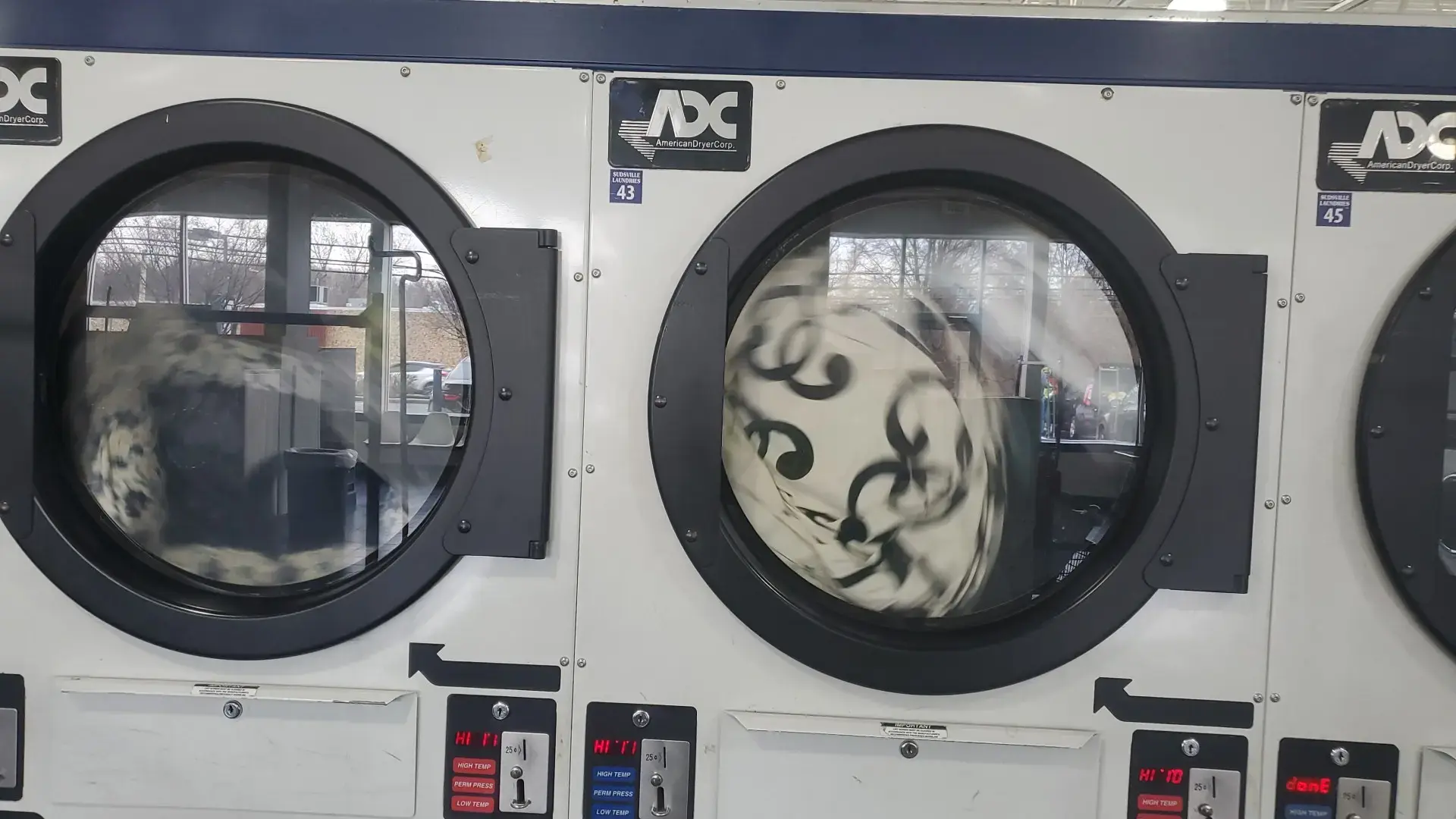 Sudsville Laundry thumbnail 16