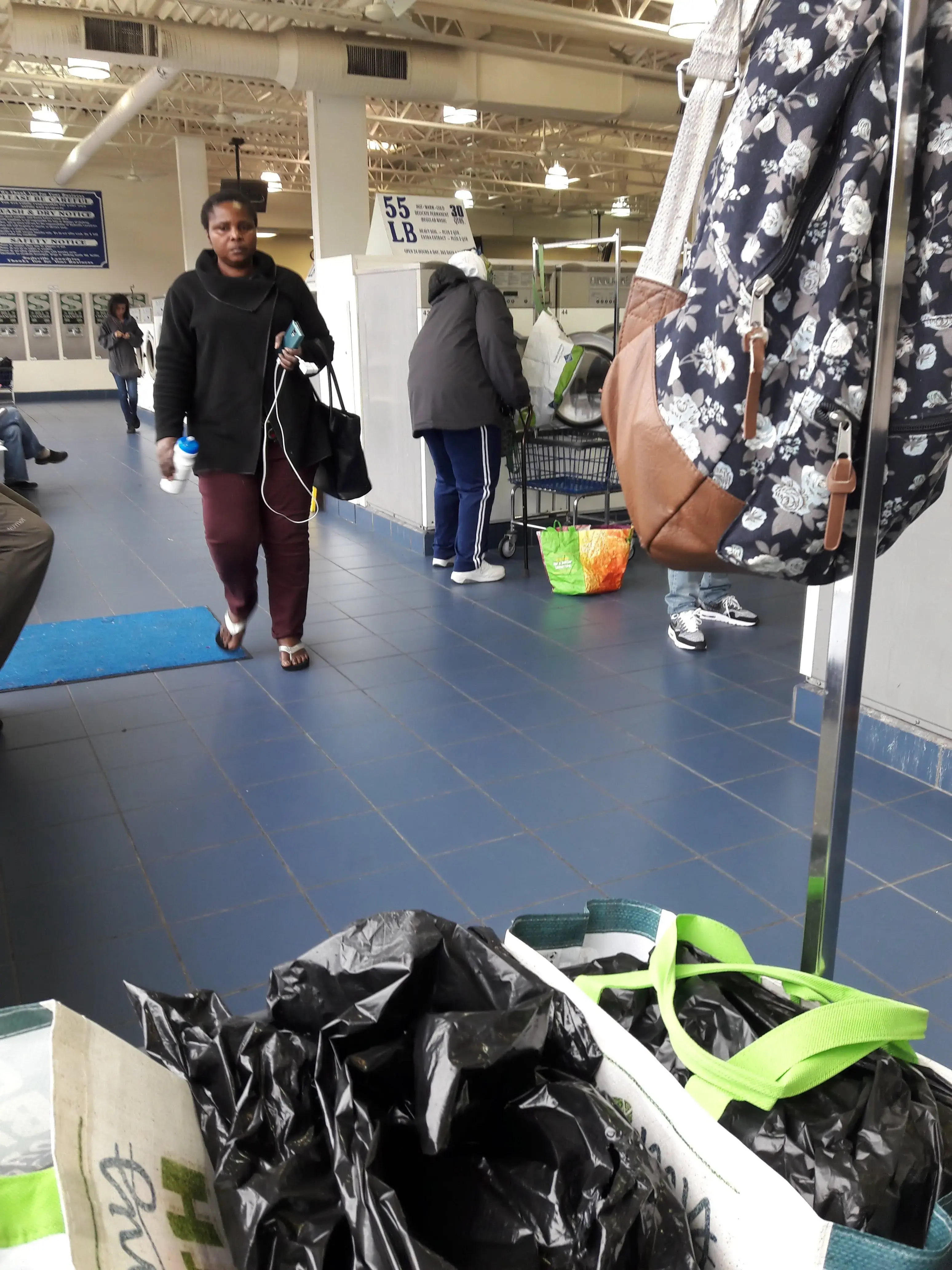 Sudsville Laundry - Image 17