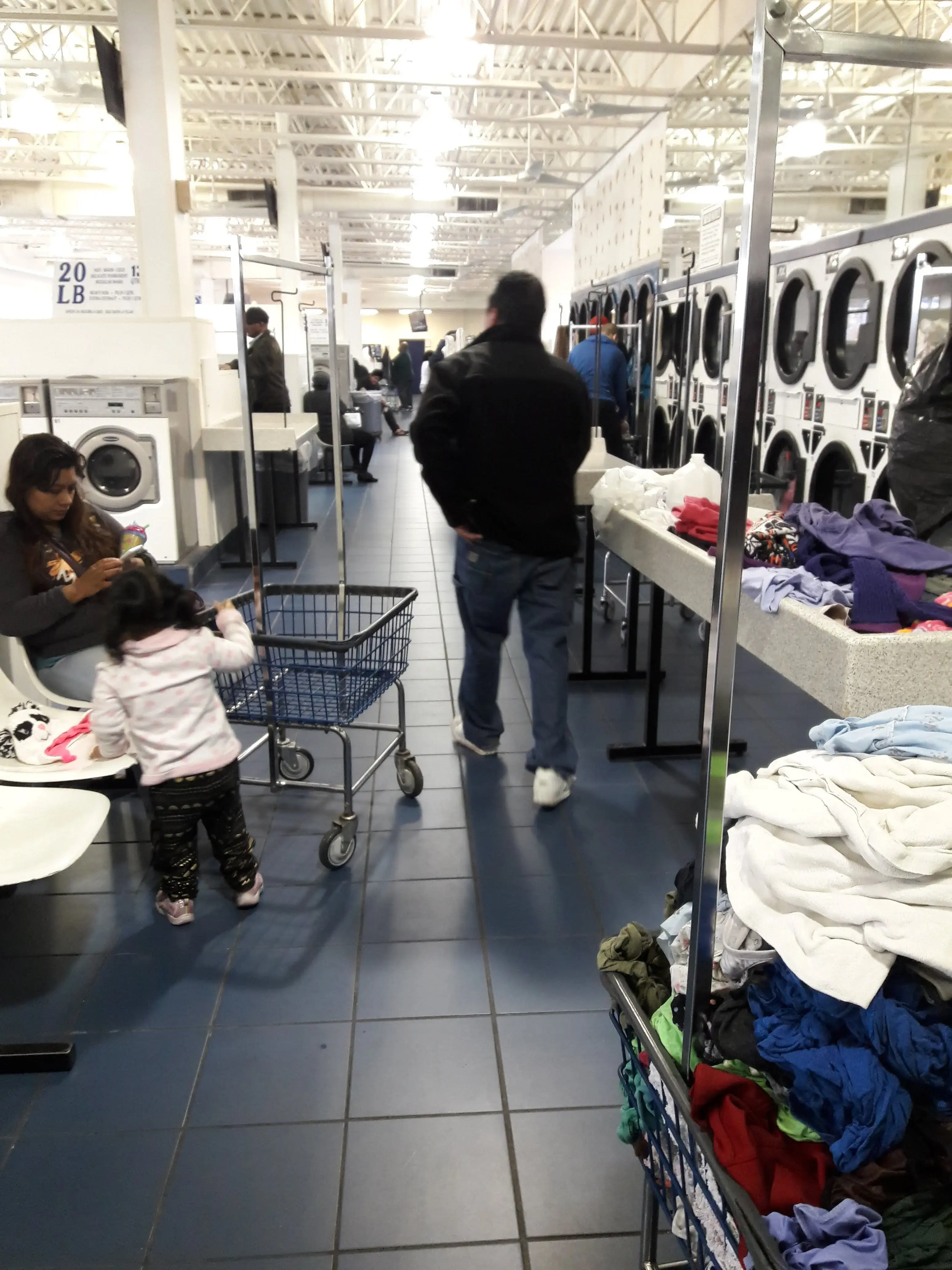 Sudsville Laundry thumbnail 10