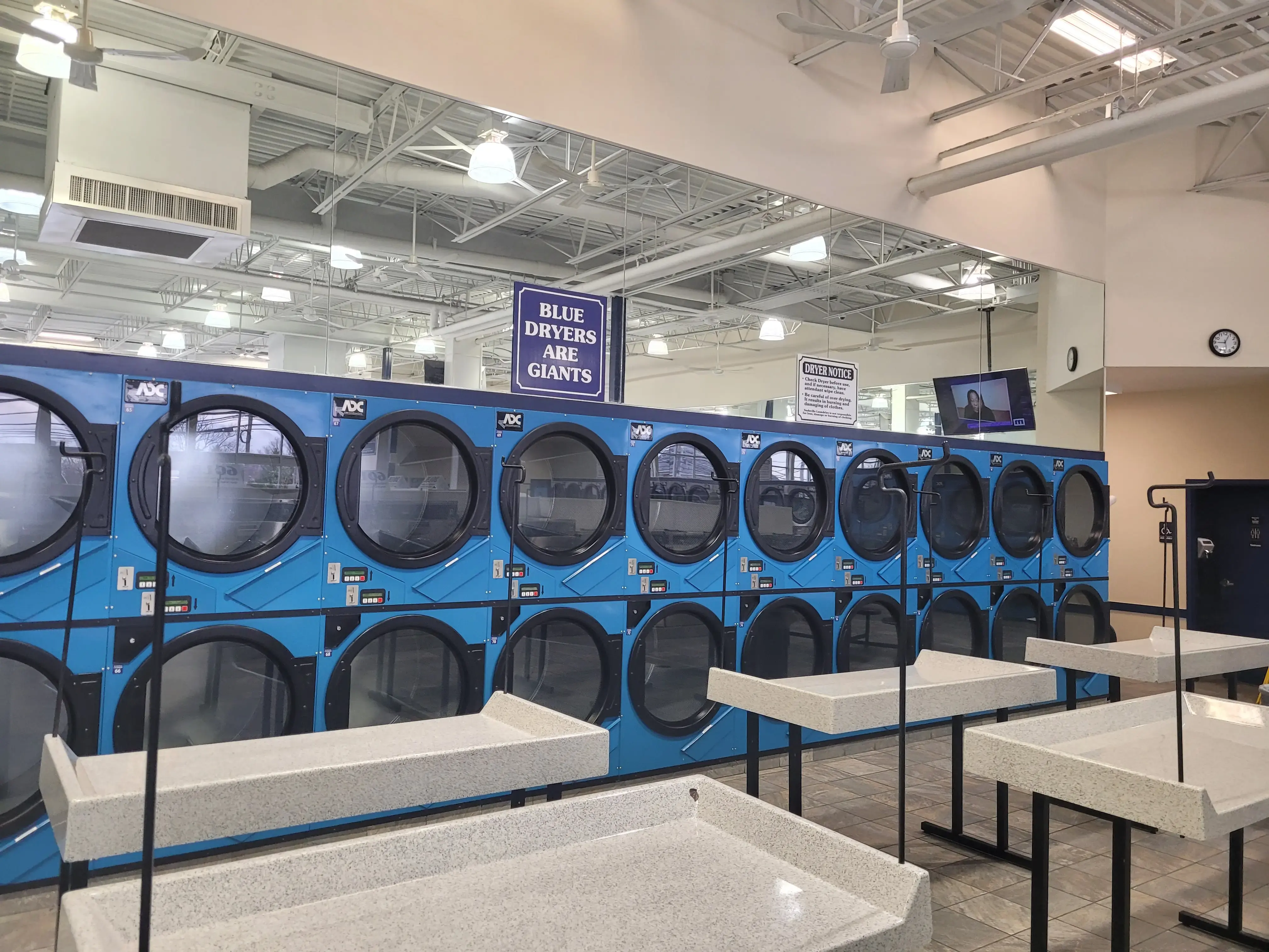 Sudsville Laundry - Image 15