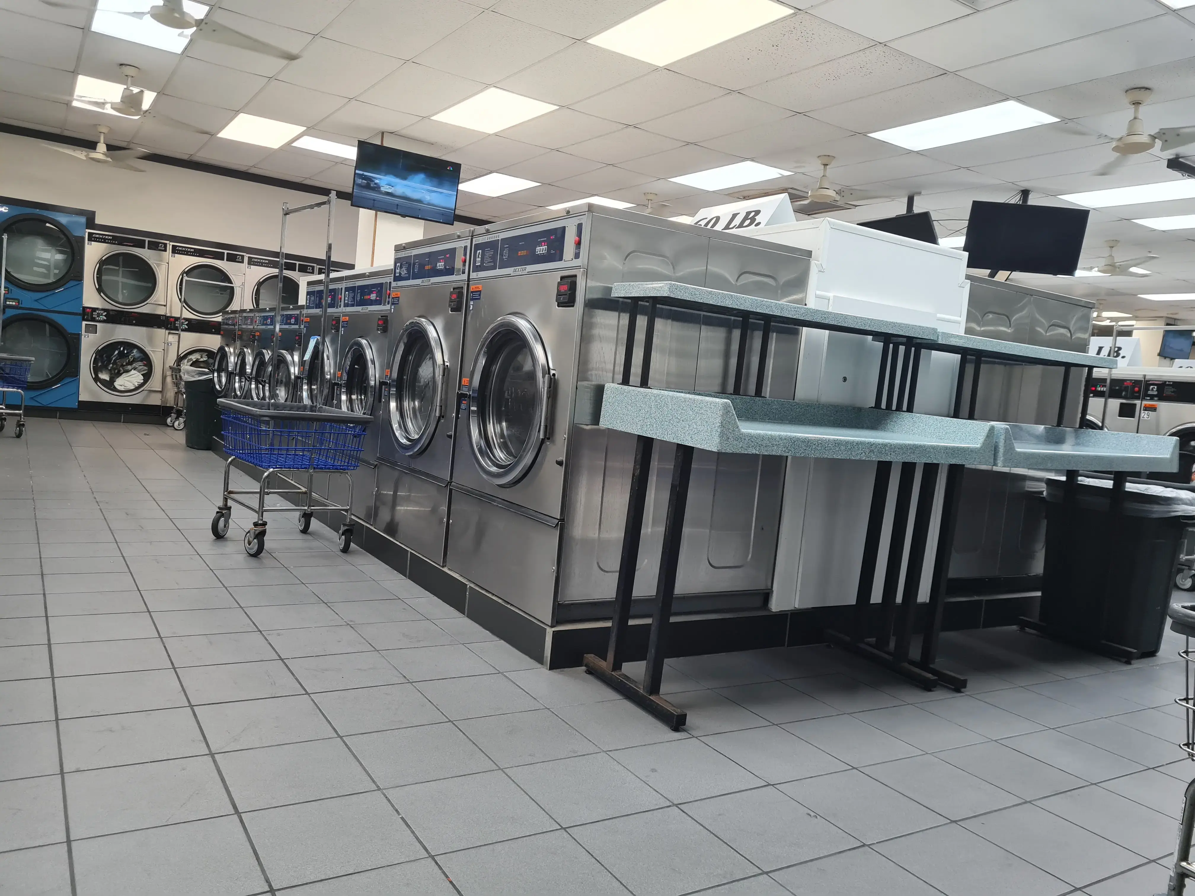 Sudsville Laundry thumbnail 5