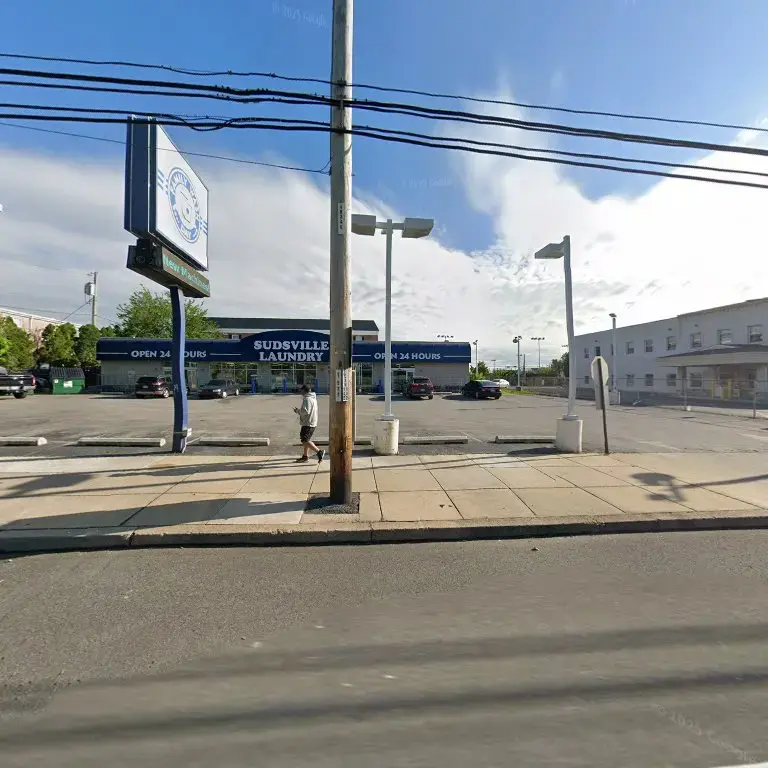 Sudsville Laundry - Image 12