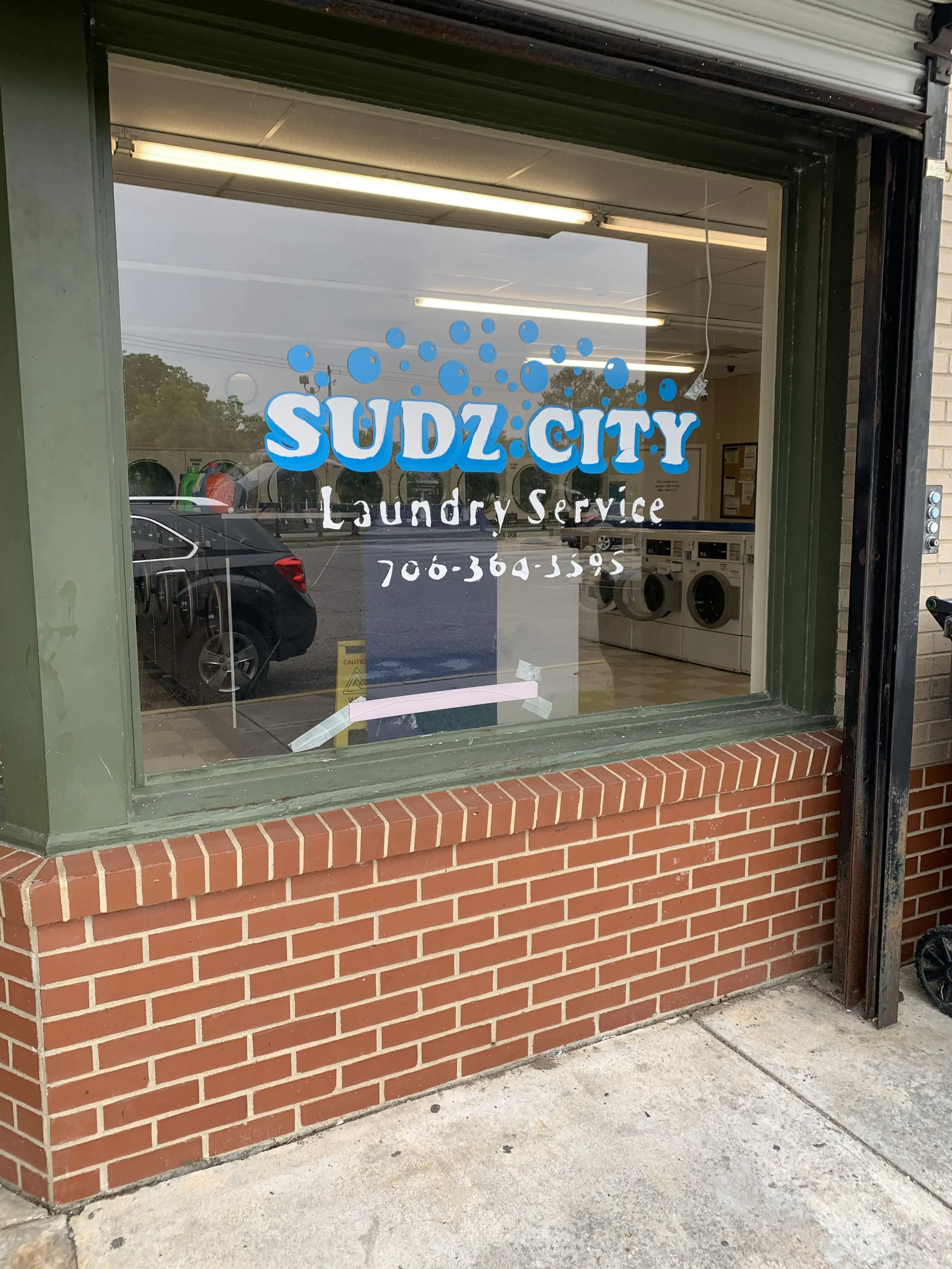 Sudz City Laundry thumbnail 18