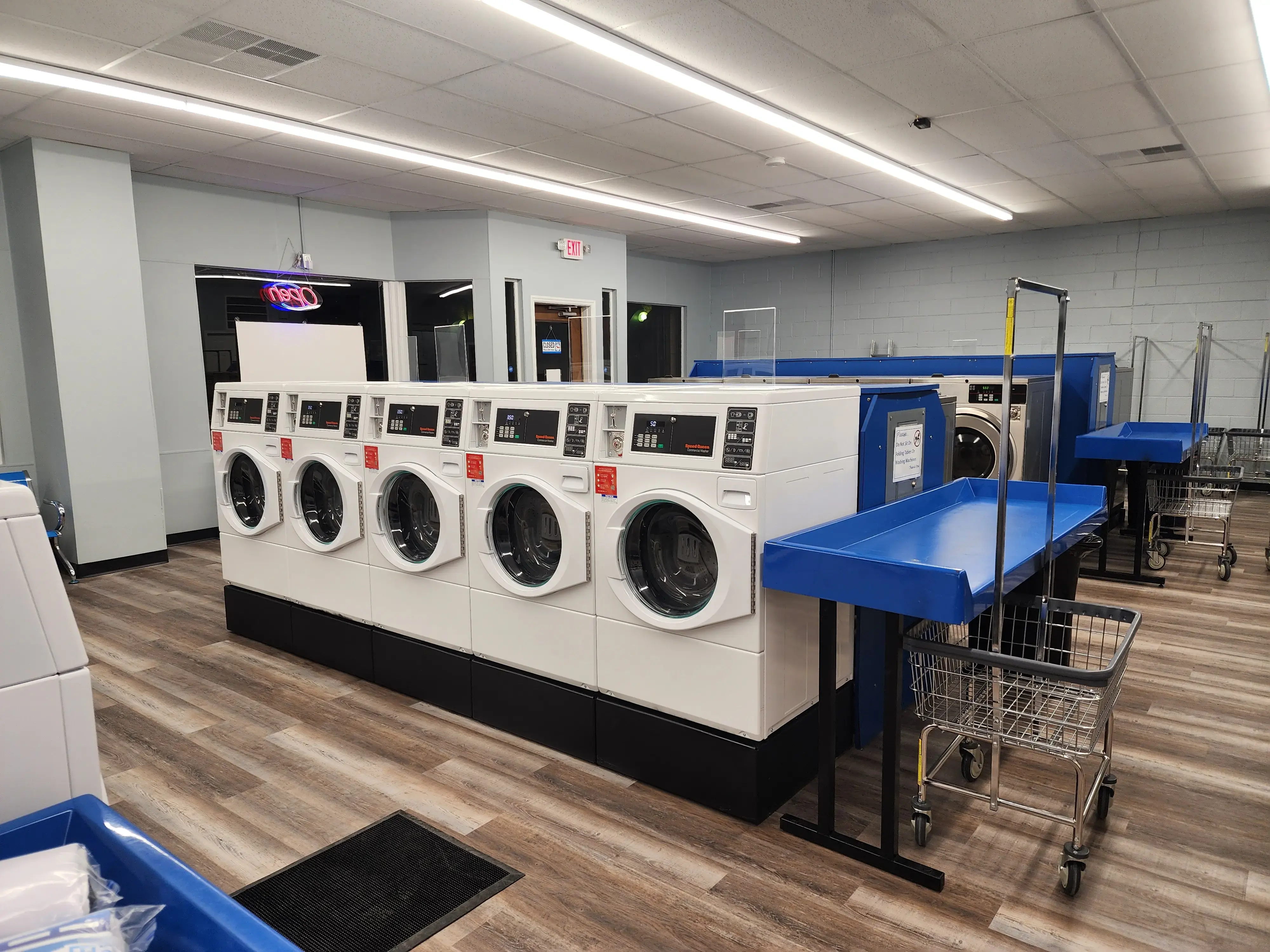 Sudz City Laundry thumbnail 2