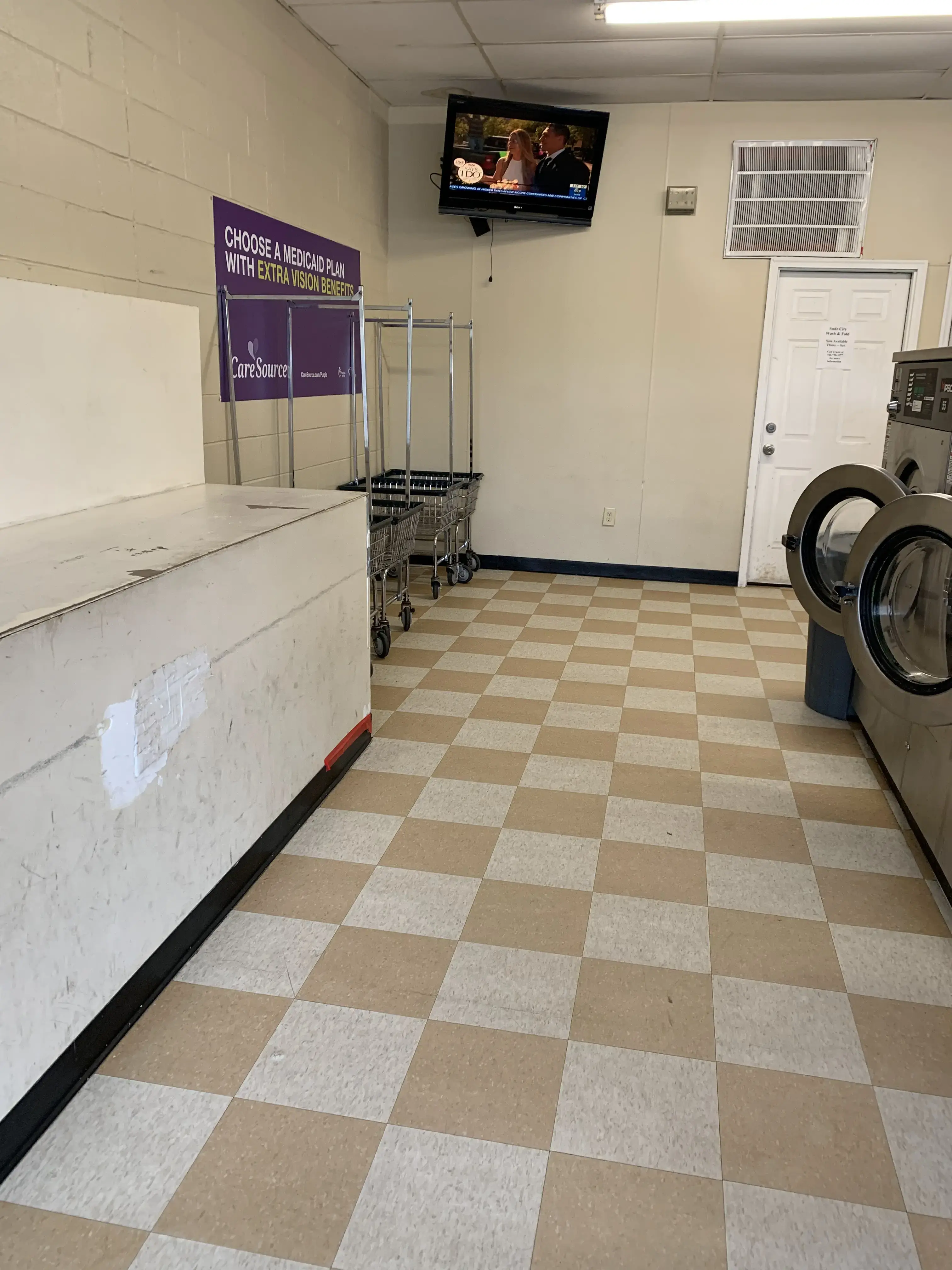 Sudz City Laundry thumbnail 7
