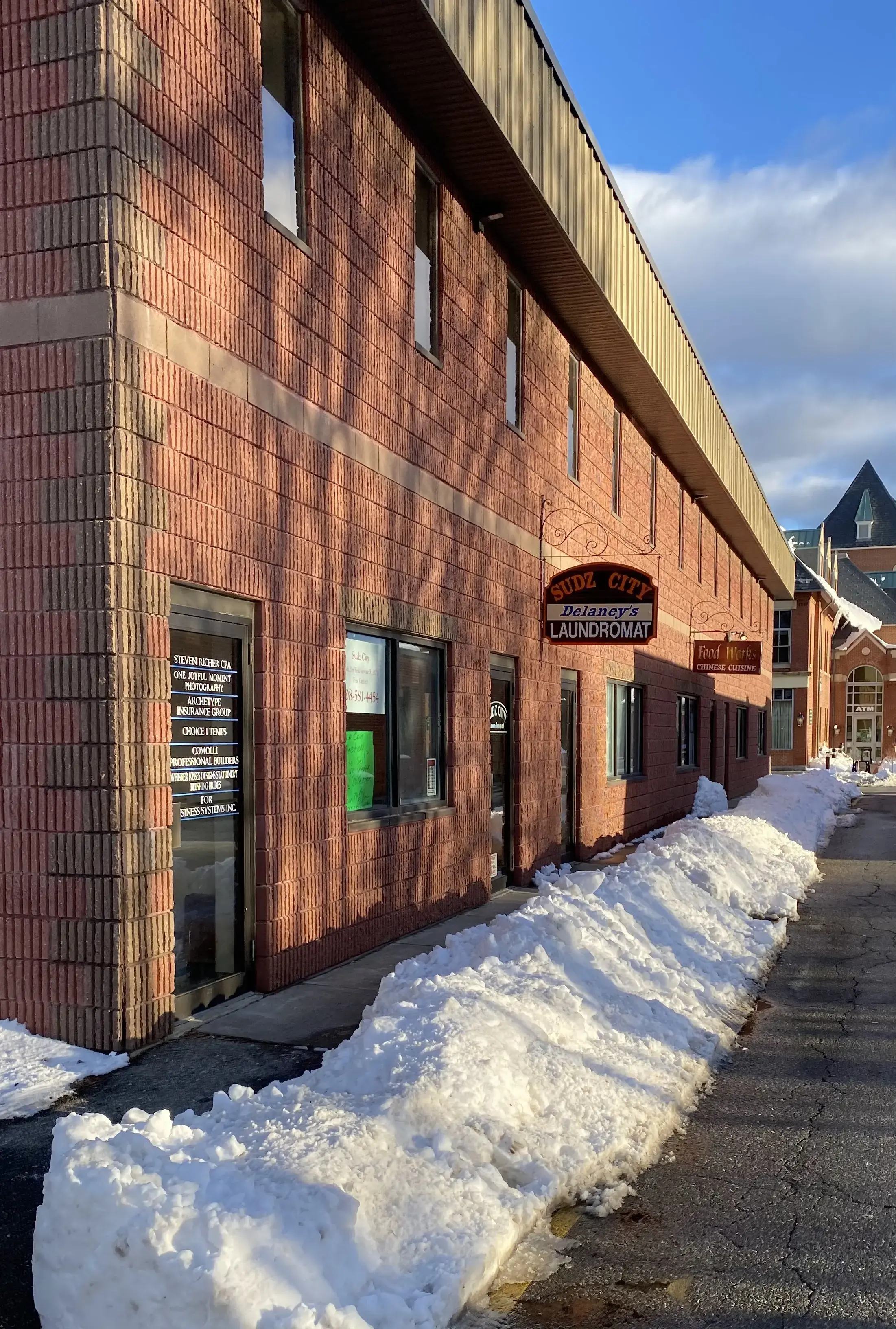 Sudz City Laundry thumbnail 14