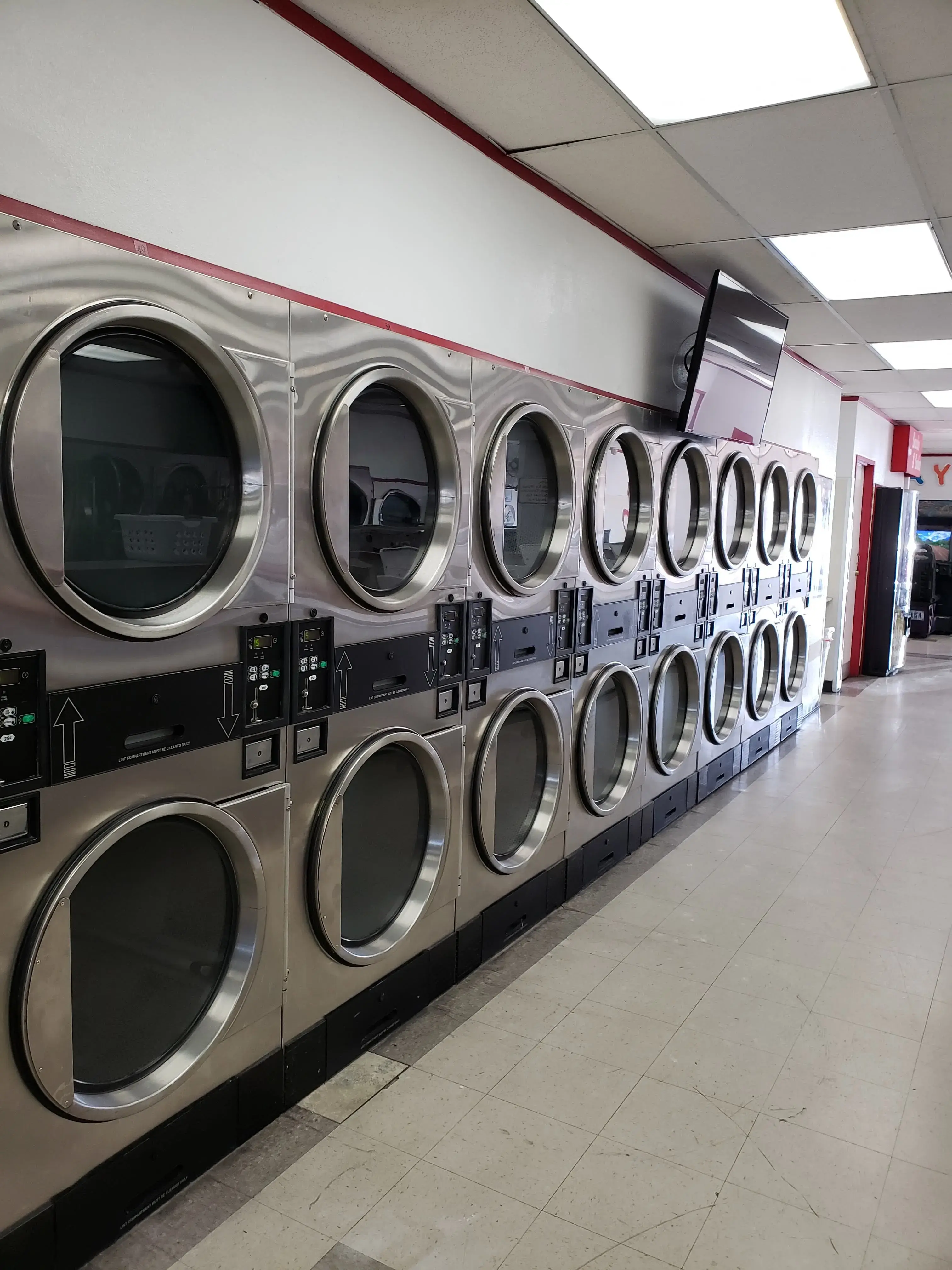 Sudz Coin Laundry thumbnail 3