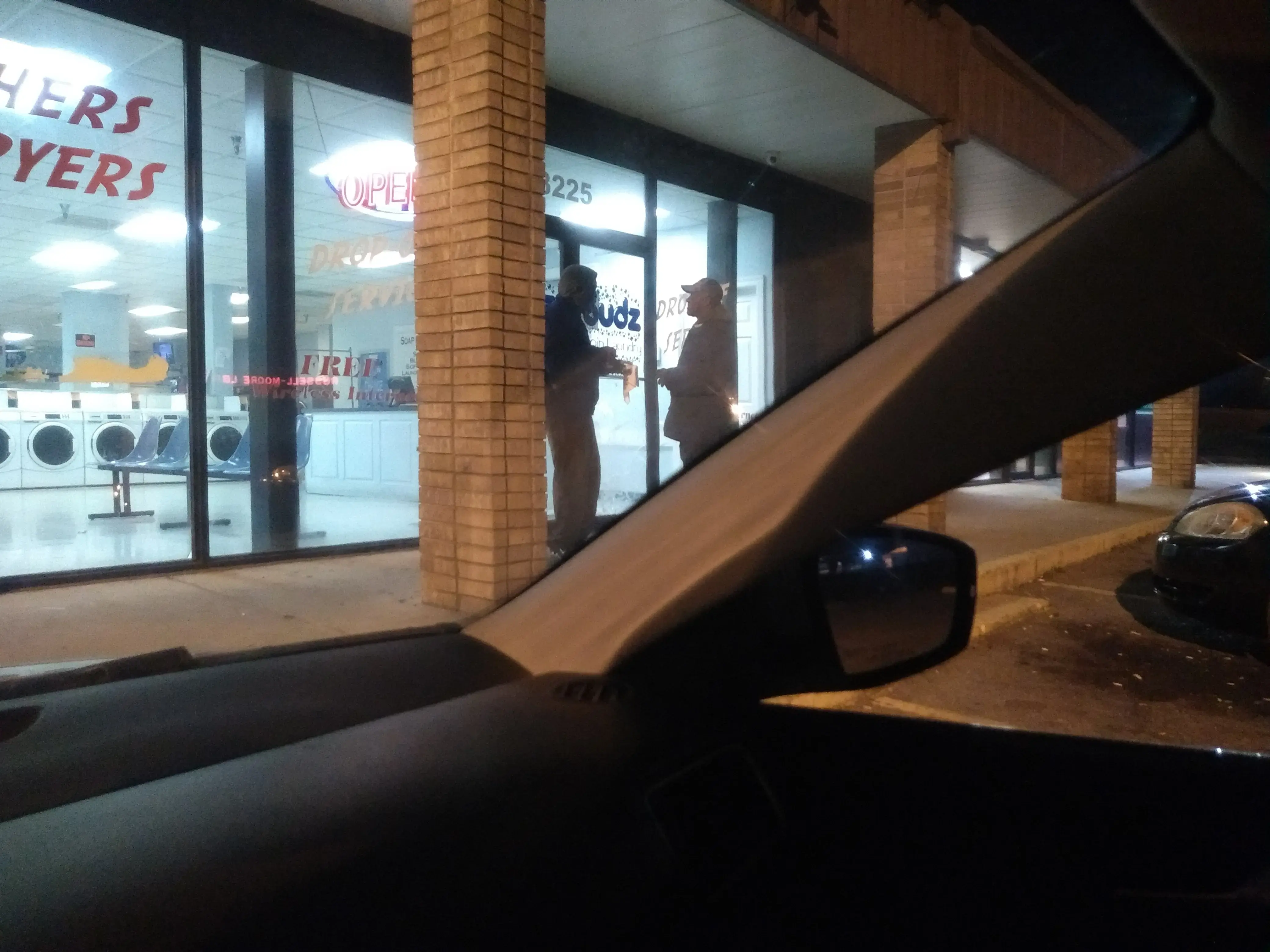 Sudz Coin Laundry - Image 14