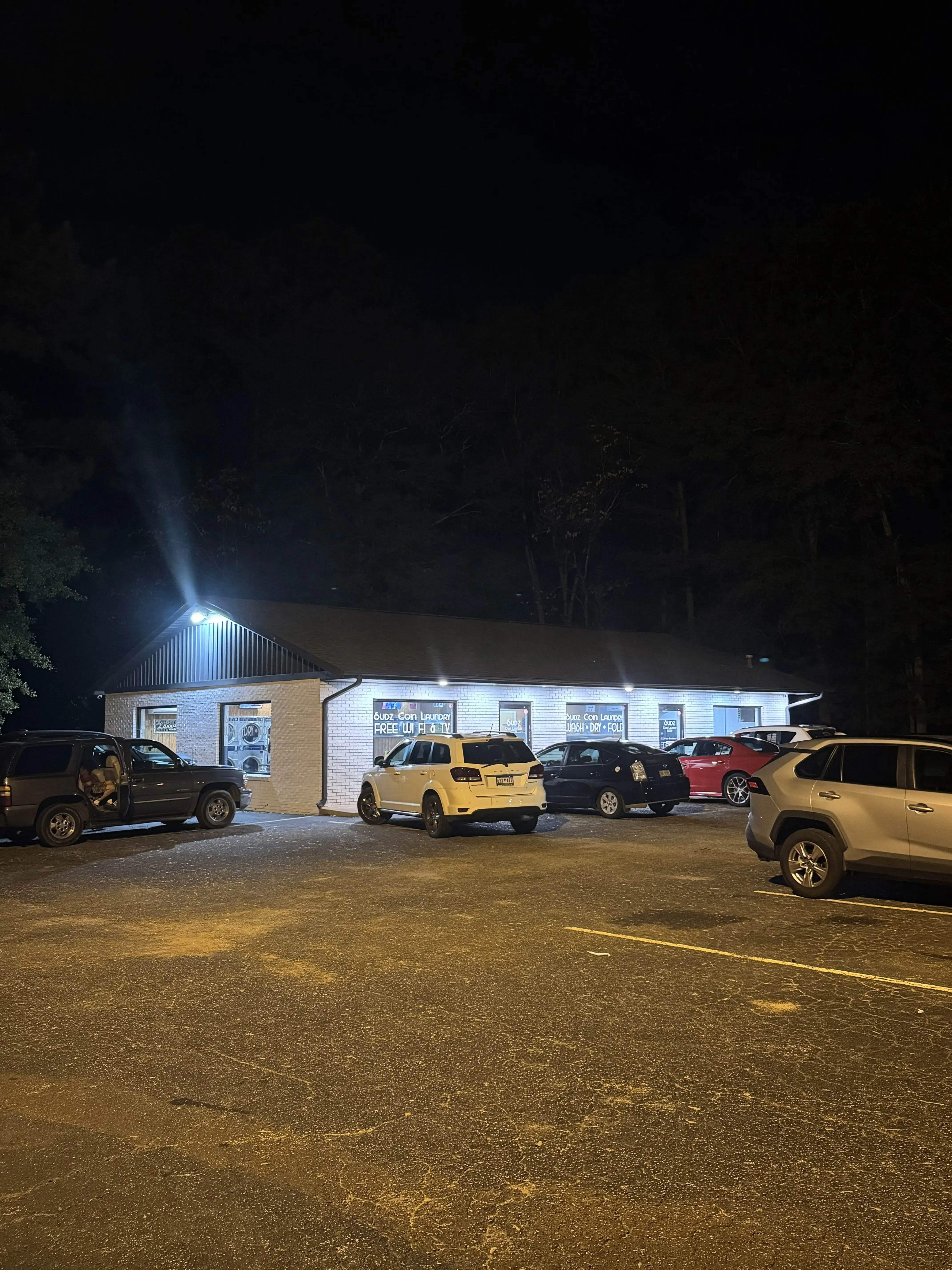 Sudz Coin Laundry - Image 6