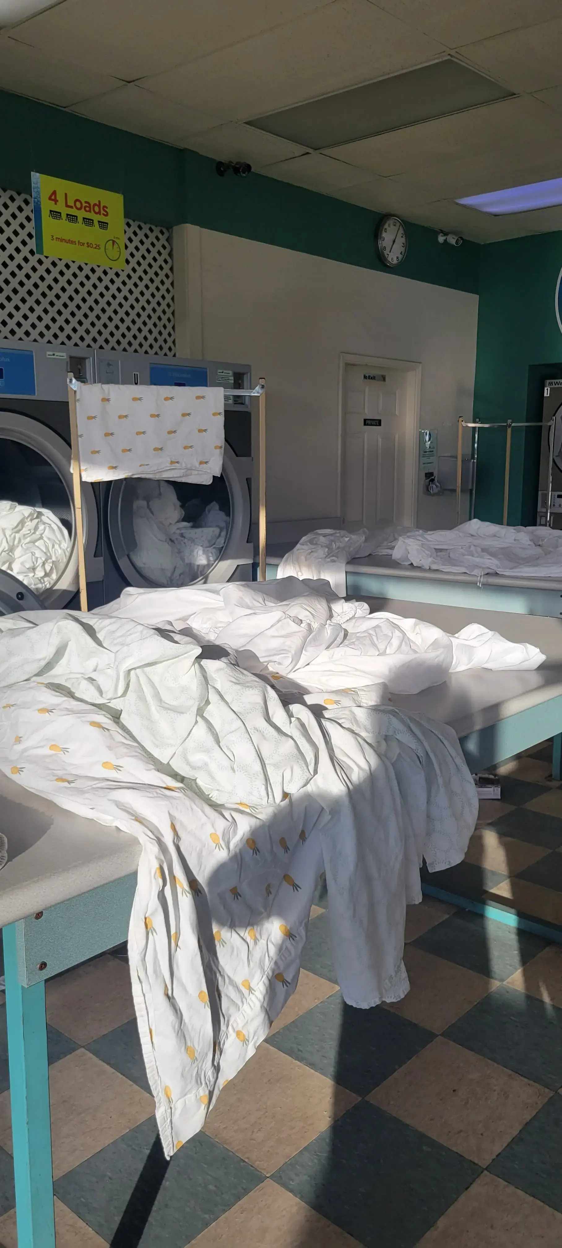 Sudz Laundrette - Image 5